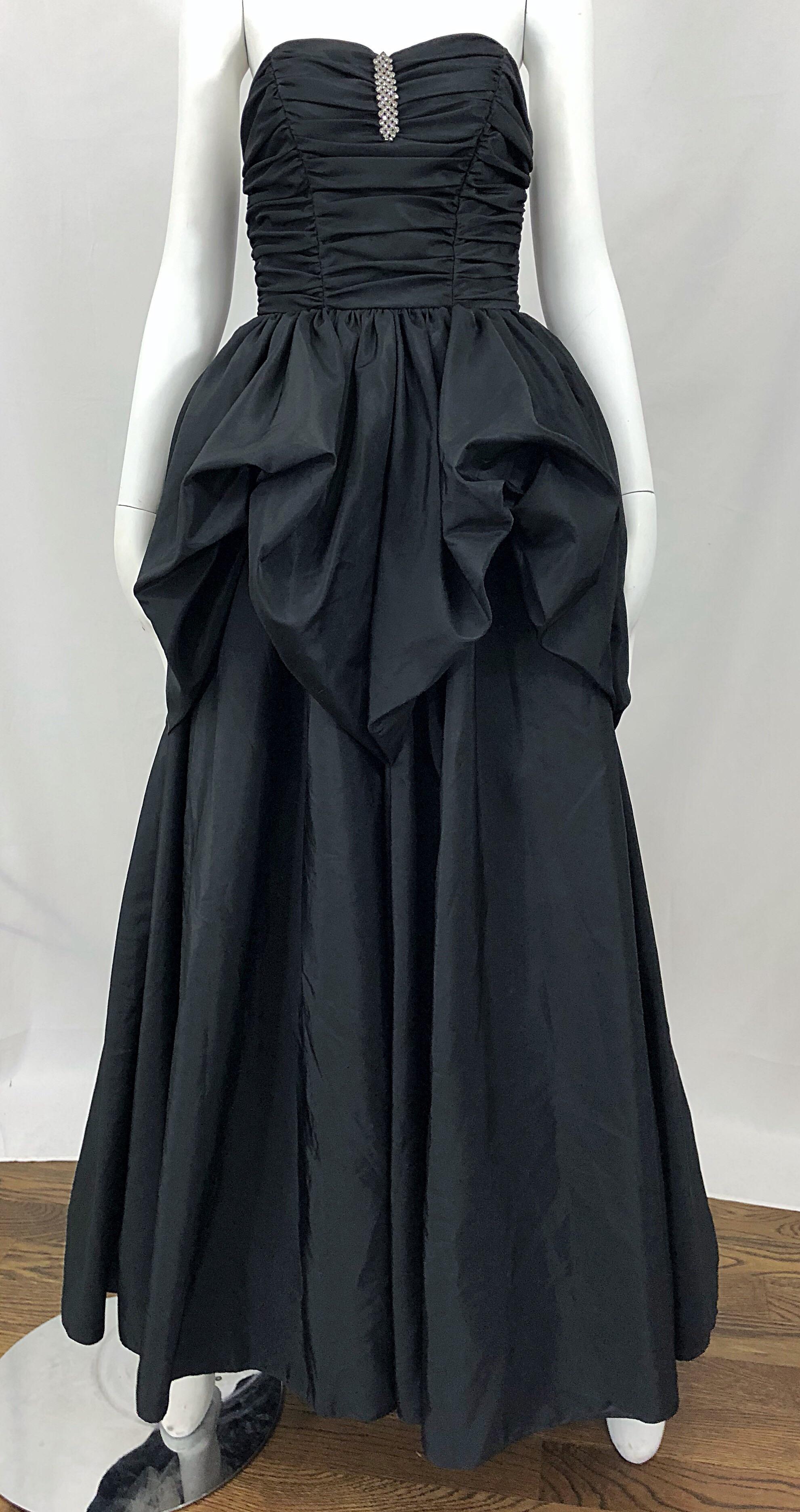 Women's Vintage Mike Benet Sz 0/2 1980s Black Strapless Rhinestone Strapless Bustle Gown For Sale