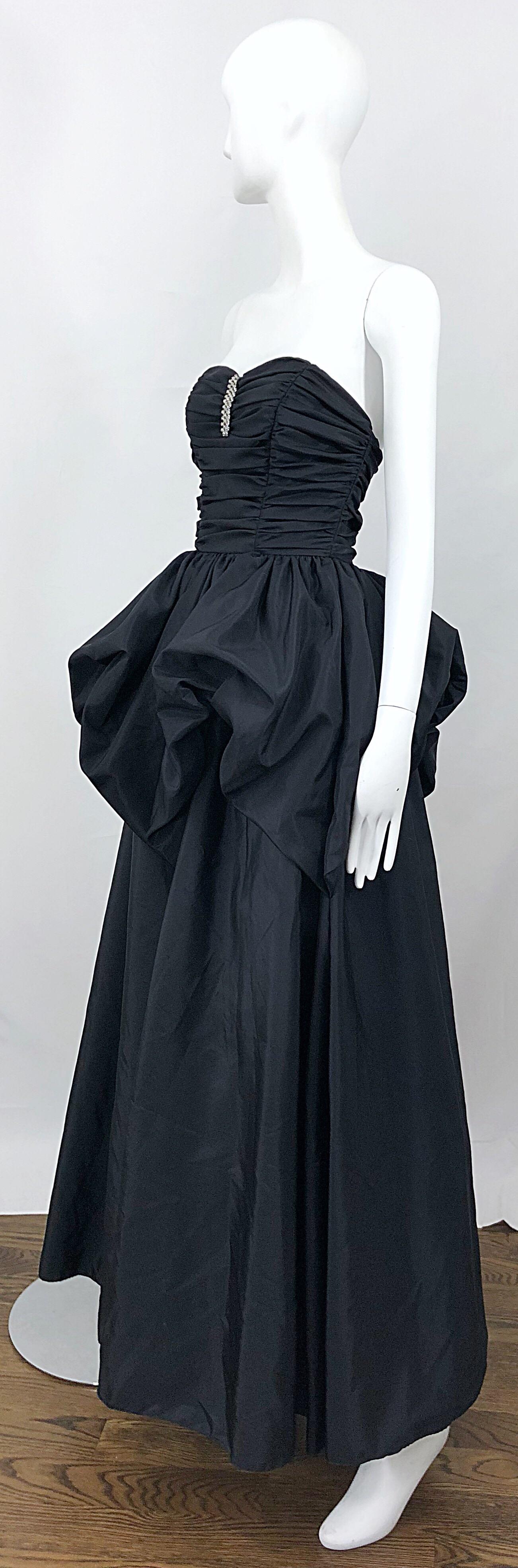 Vintage Mike Benet Sz 0/2 1980s Black Strapless Rhinestone Strapless Bustle Gown For Sale 1