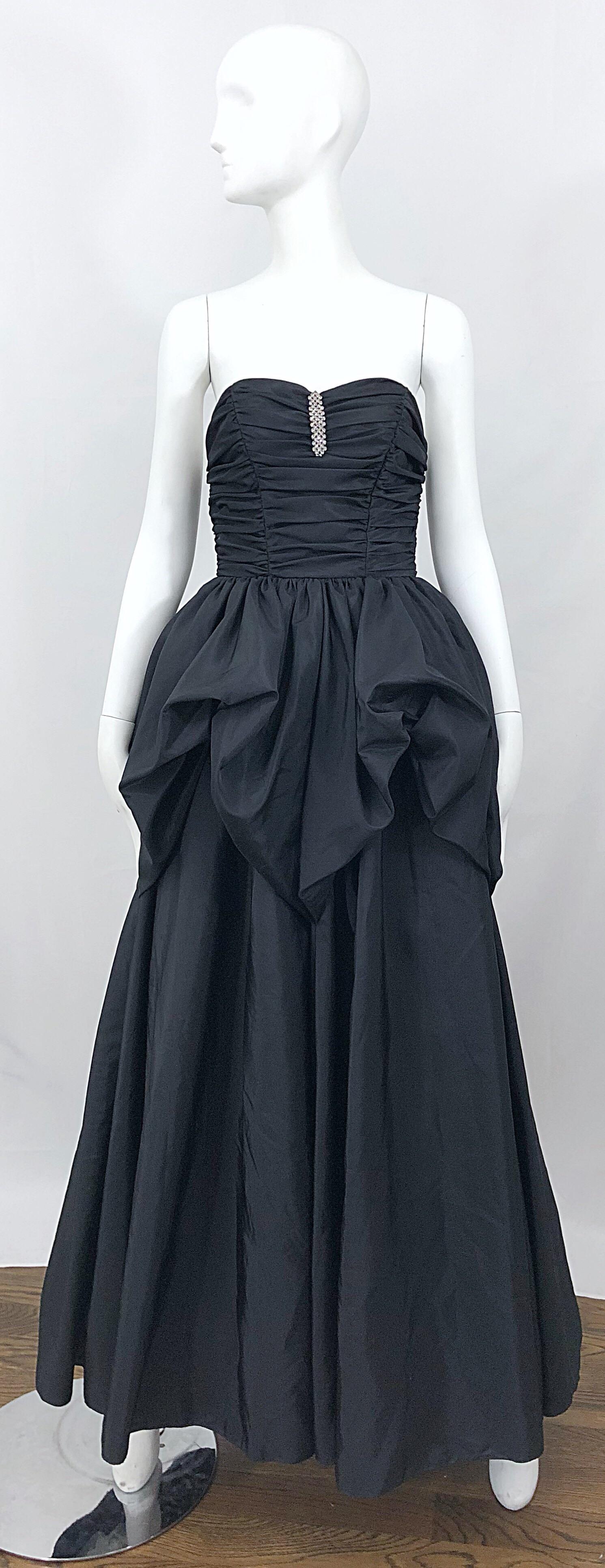 Vintage Mike Benet Sz 0/2 1980s Black Strapless Rhinestone Strapless Bustle Gown For Sale 6