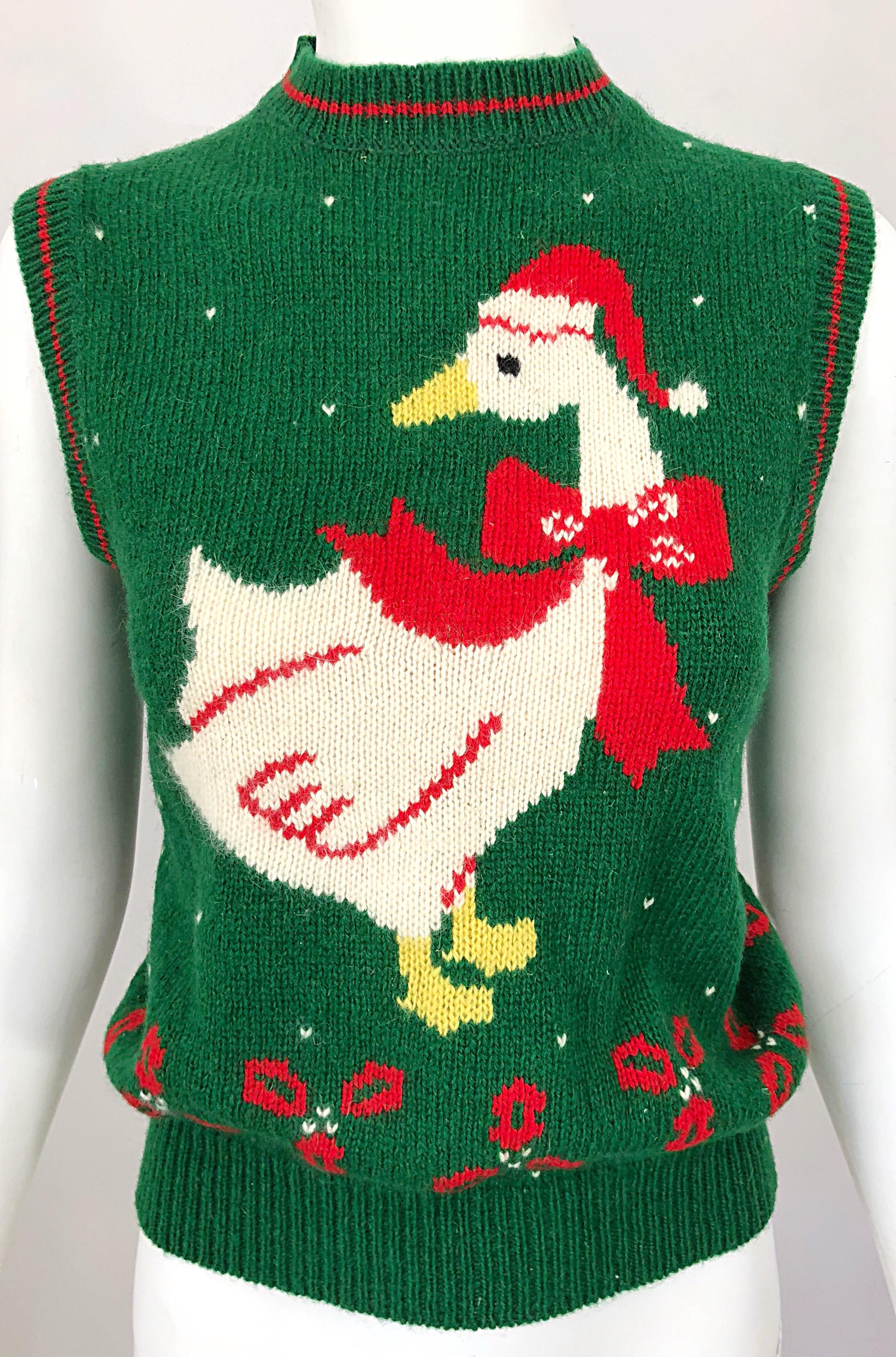 1970s Green and Red Intarsia Wool Swan Novelty 70s Christmas Sweater Vest 4