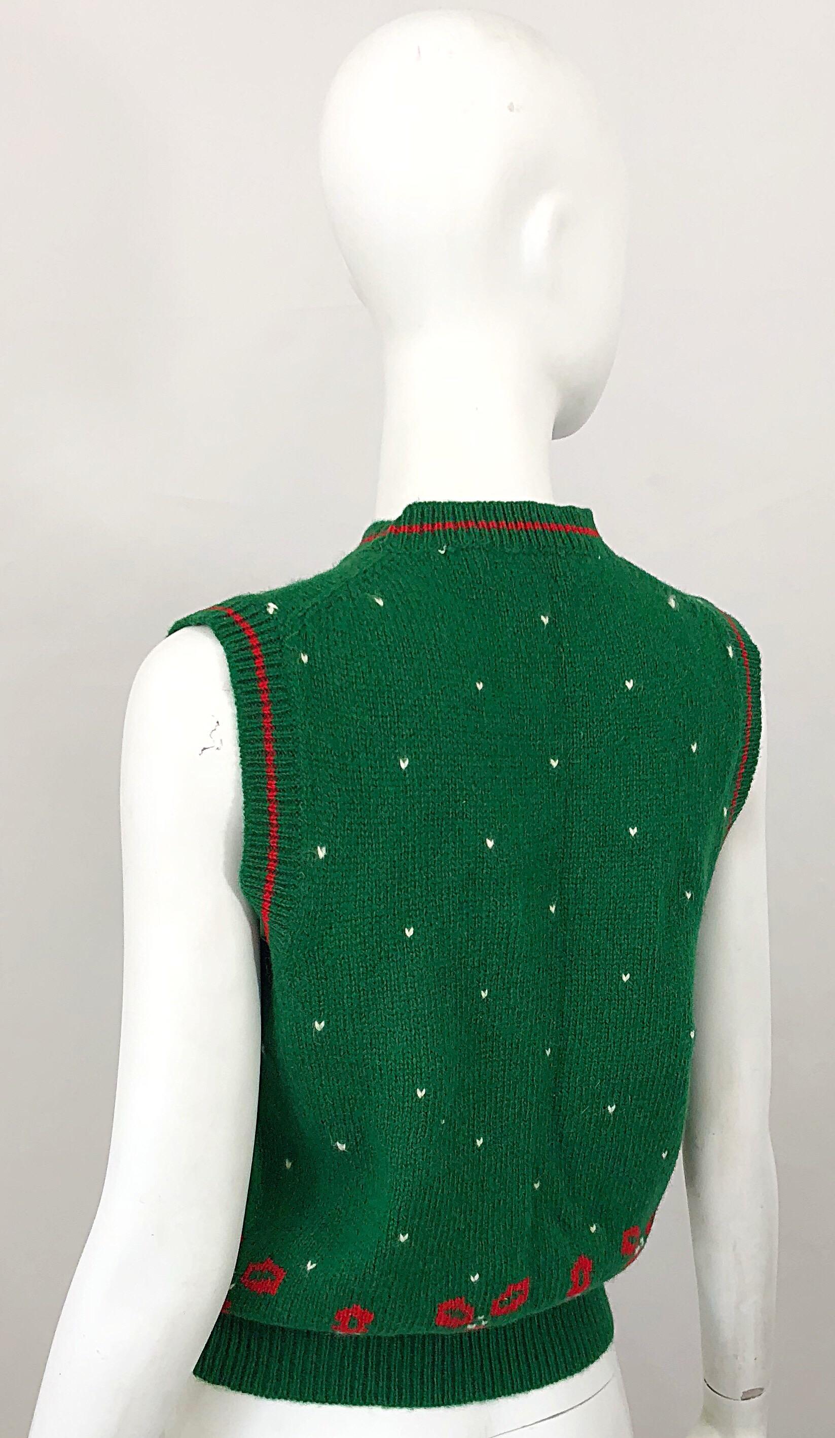 1970s Green and Red Intarsia Wool Swan Novelty 70s Christmas Sweater Vest 6