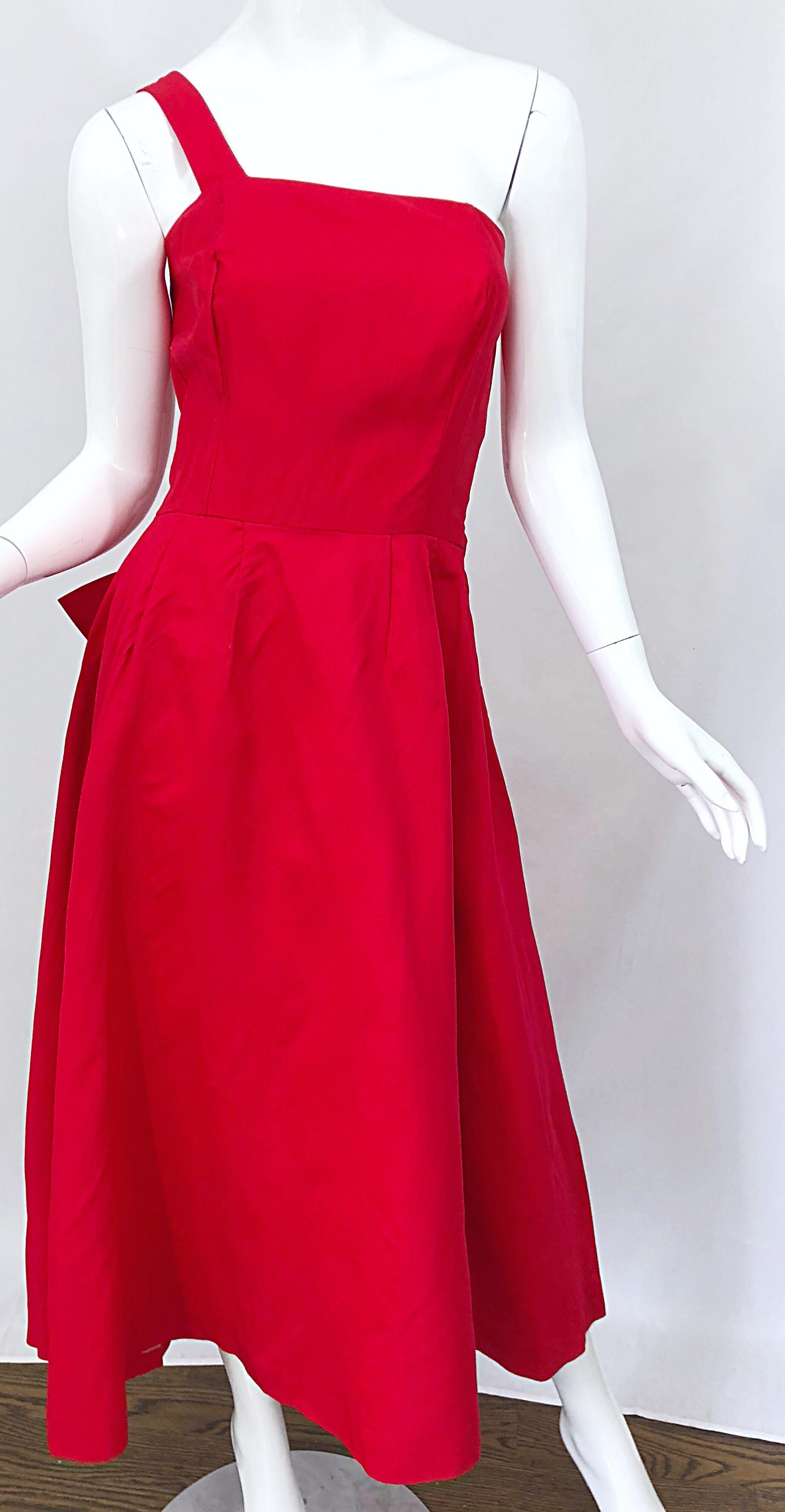 1950s Bess Myerson Lipstick Red + White One Shoulder Vintage 50s Silk Dress For Sale 2