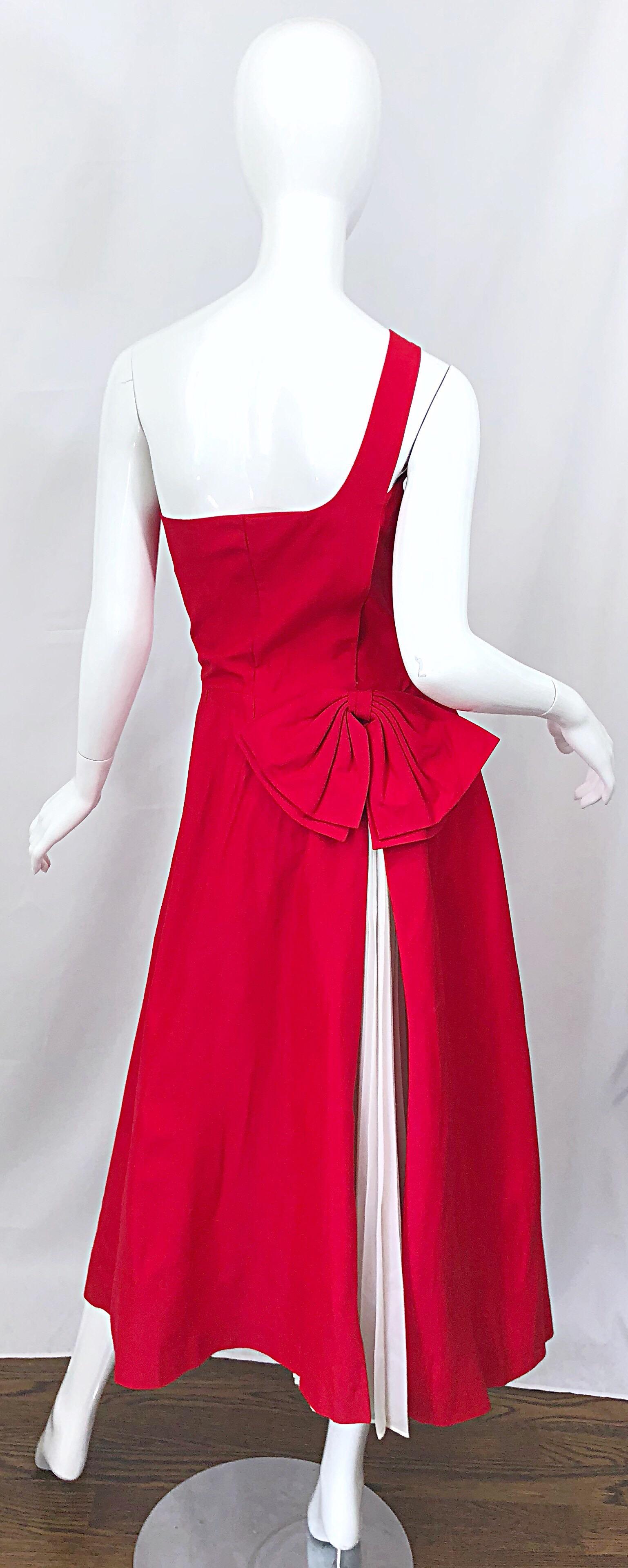 1950s Bess Myerson Lipstick Red + White One Shoulder Vintage 50s Silk Dress For Sale 7
