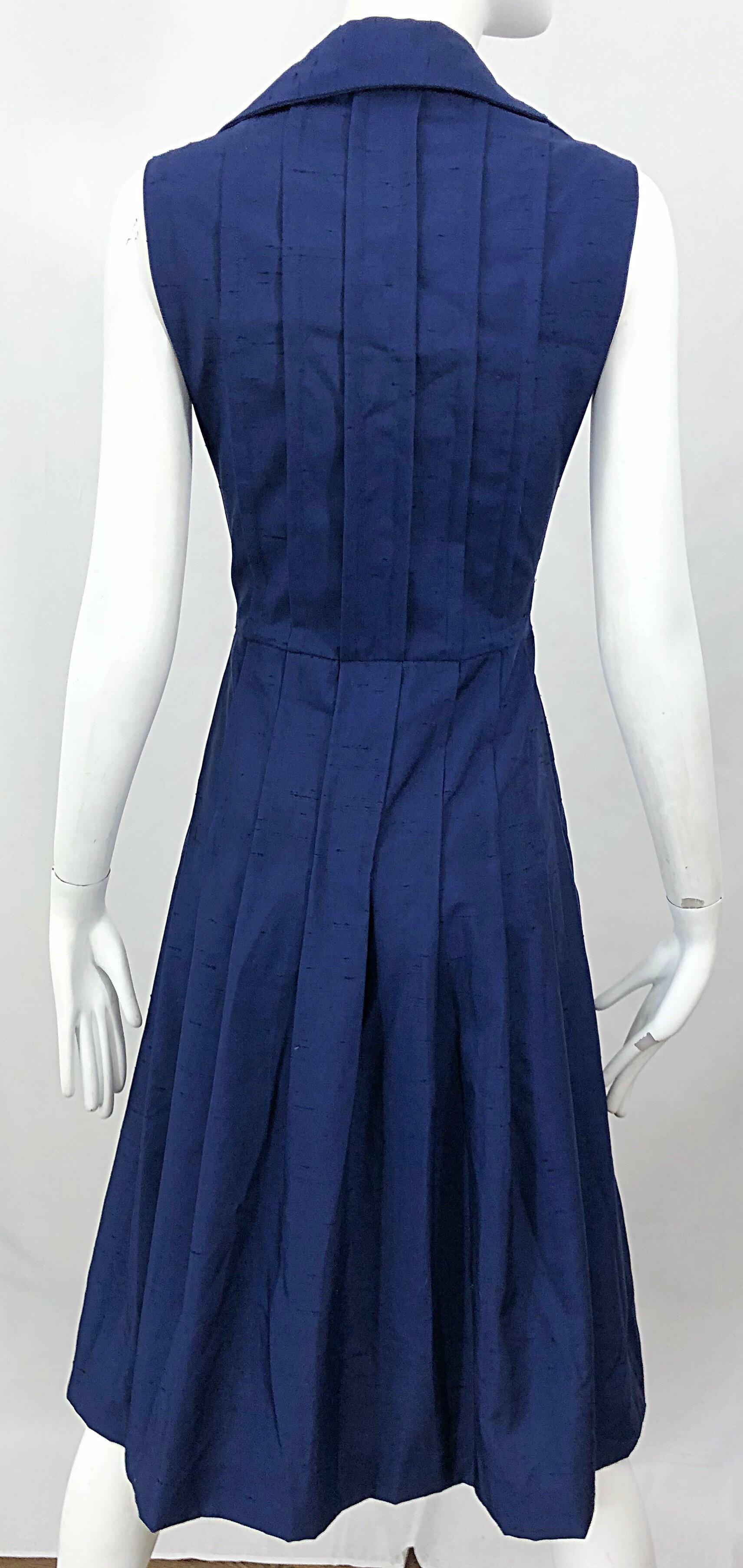 1990s Saks 5th Avenue Sz 8 10 Navy Blue Silk Vintage 90s Sleeveless Shirt Dress For Sale 3