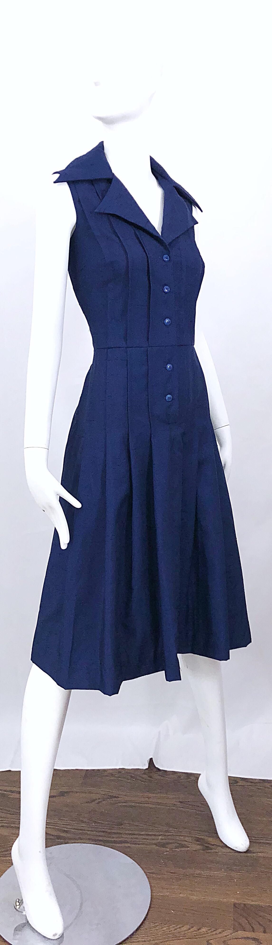 1990s Saks 5th Avenue Sz 8 10 Navy Blue Silk Vintage 90s Sleeveless Shirt Dress For Sale 4