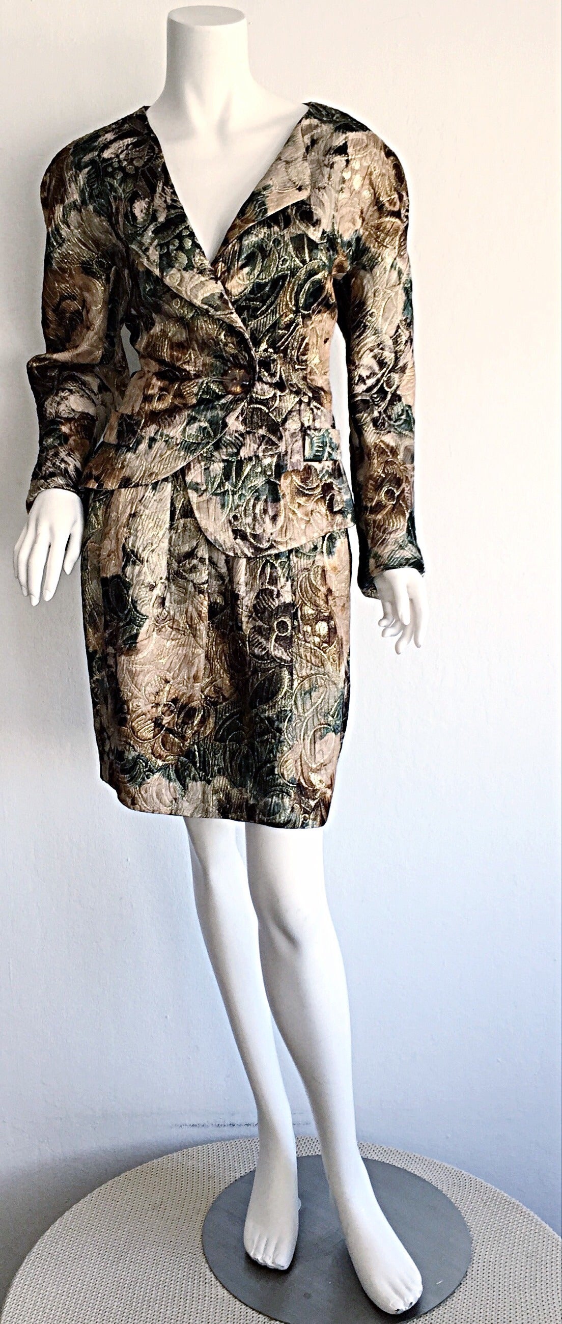 Women's Beautiful New Vintage Krizia Brocade Asymmetrical Renaissance Floral Skirt Suit