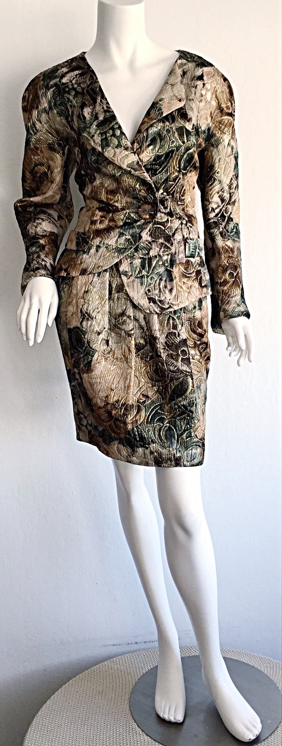 Beautiful New Vintage Krizia Brocade Asymmetrical Renaissance Floral Skirt Suit 3