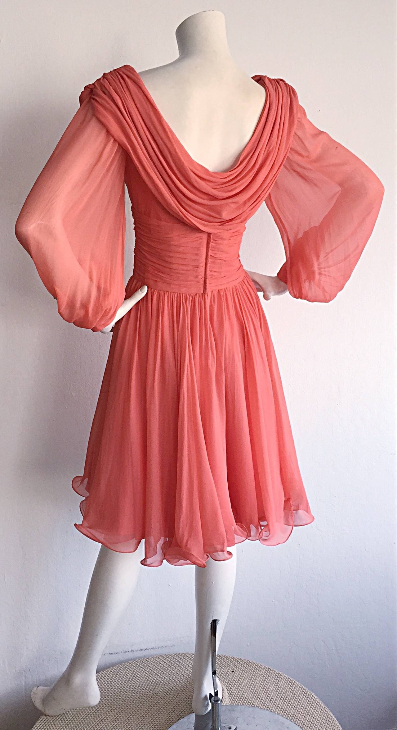 Wunderschönes 1970er Mignon Pink Coral Grecian Chiffon Kleid 3