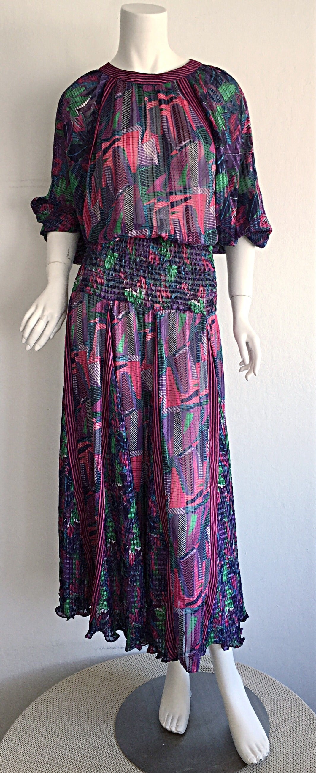 Beautiful 1980s Colorful Abstract Pleated Bohemian Maxi Dress In Excellent Condition In San Diego, CA