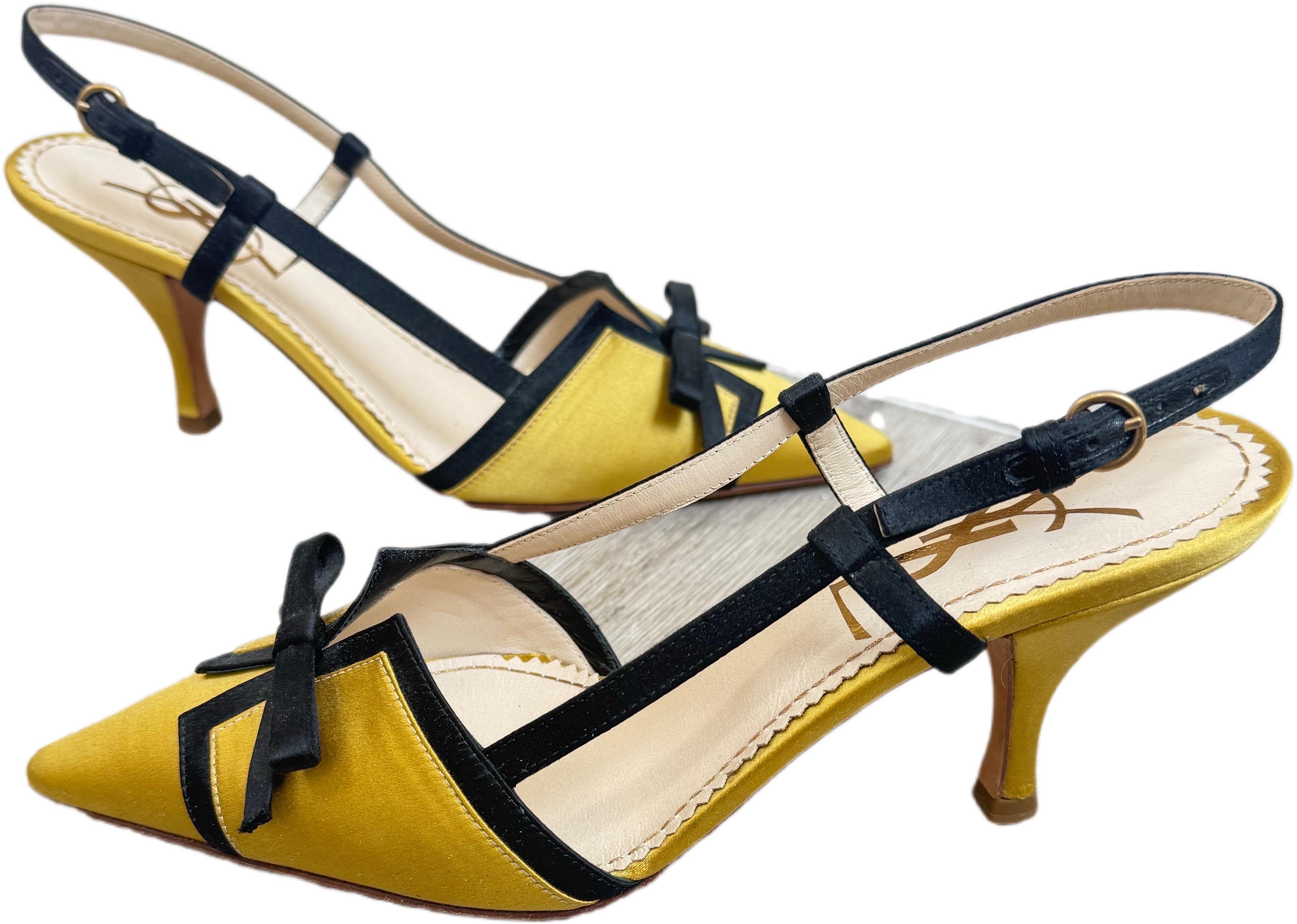 Beige New Yves Saint Laurent by Tom Ford Fall 2002 Size 38.5 / 8.5 Corset Heels YSL en vente