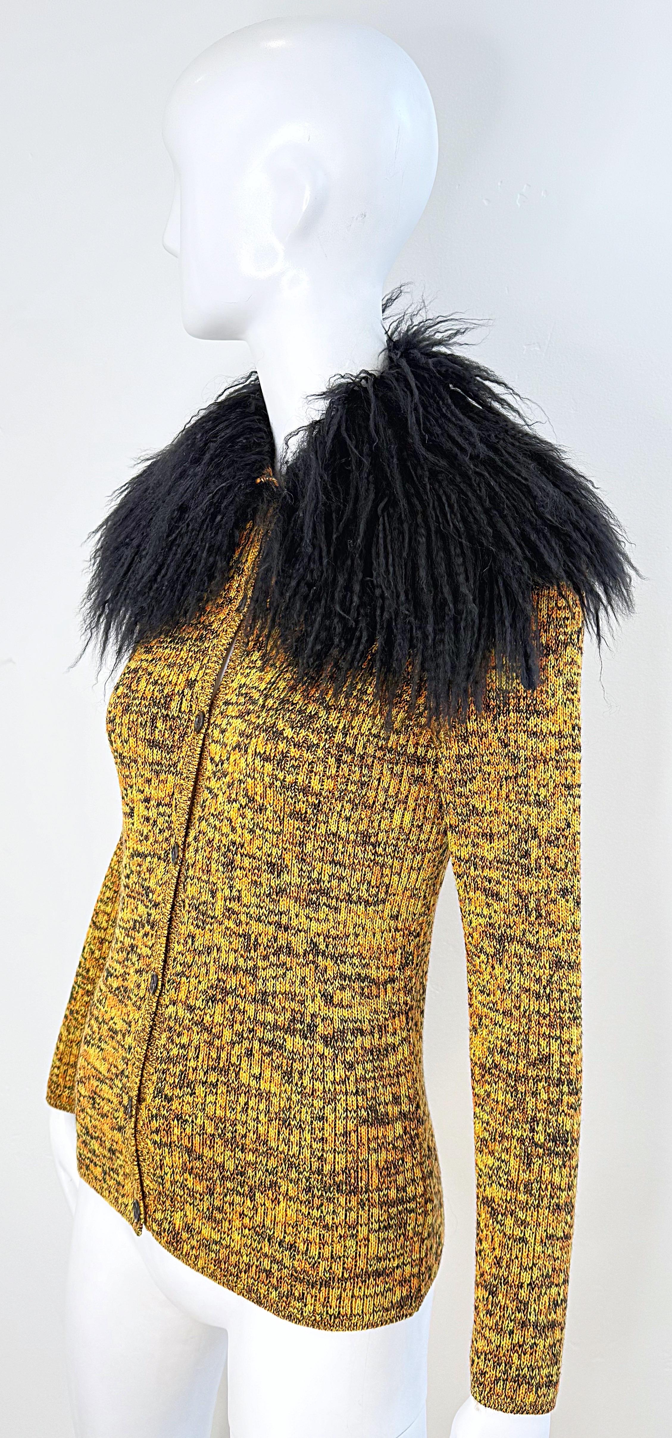 Chaqueta de punto Yves Saint Laurent de los años 70 Cuello de piel de mongol Mohair suave YSL de los años 70 en venta 9