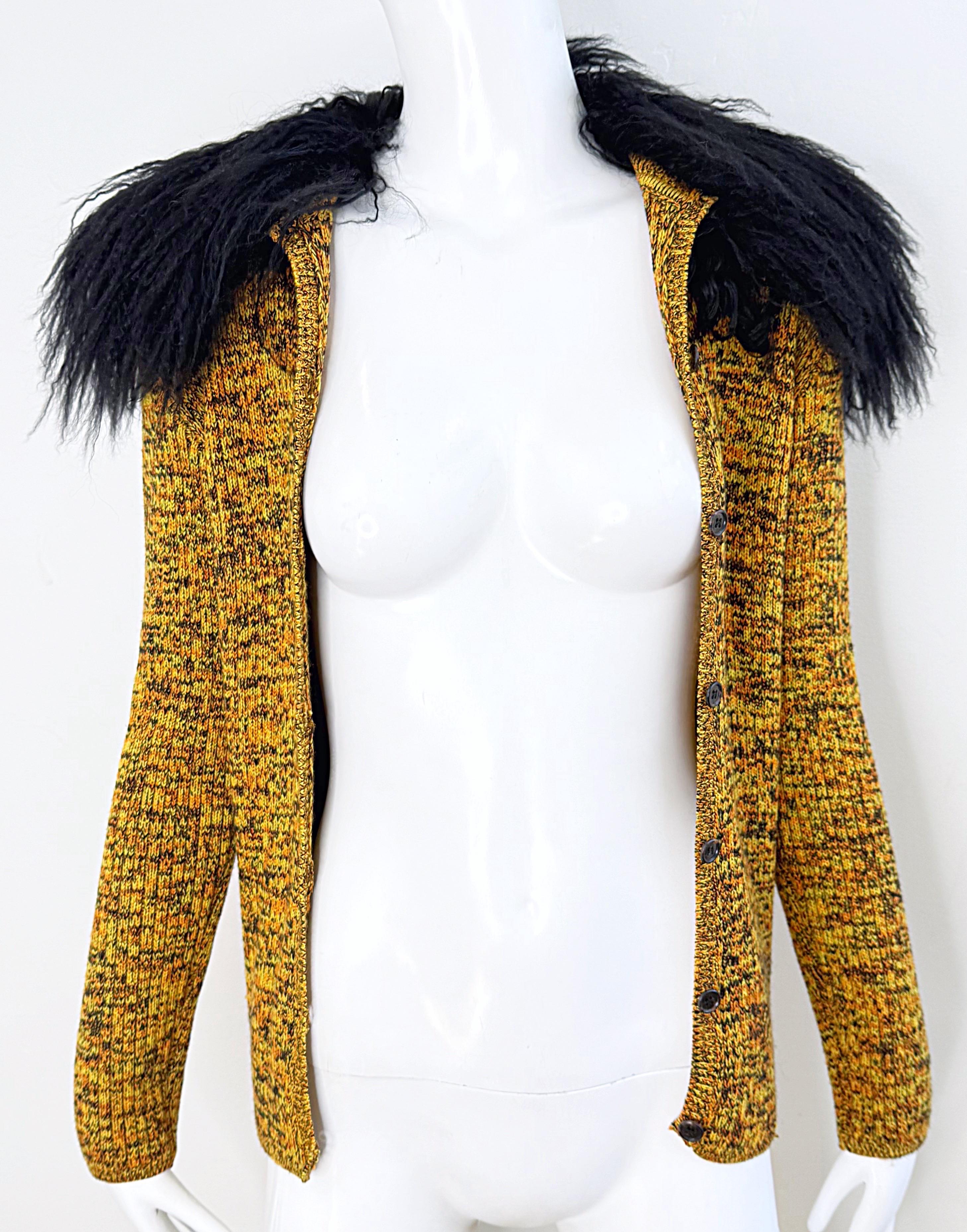 Chaqueta de punto Yves Saint Laurent de los años 70 Cuello de piel de mongol Mohair suave YSL de los años 70 en venta 10
