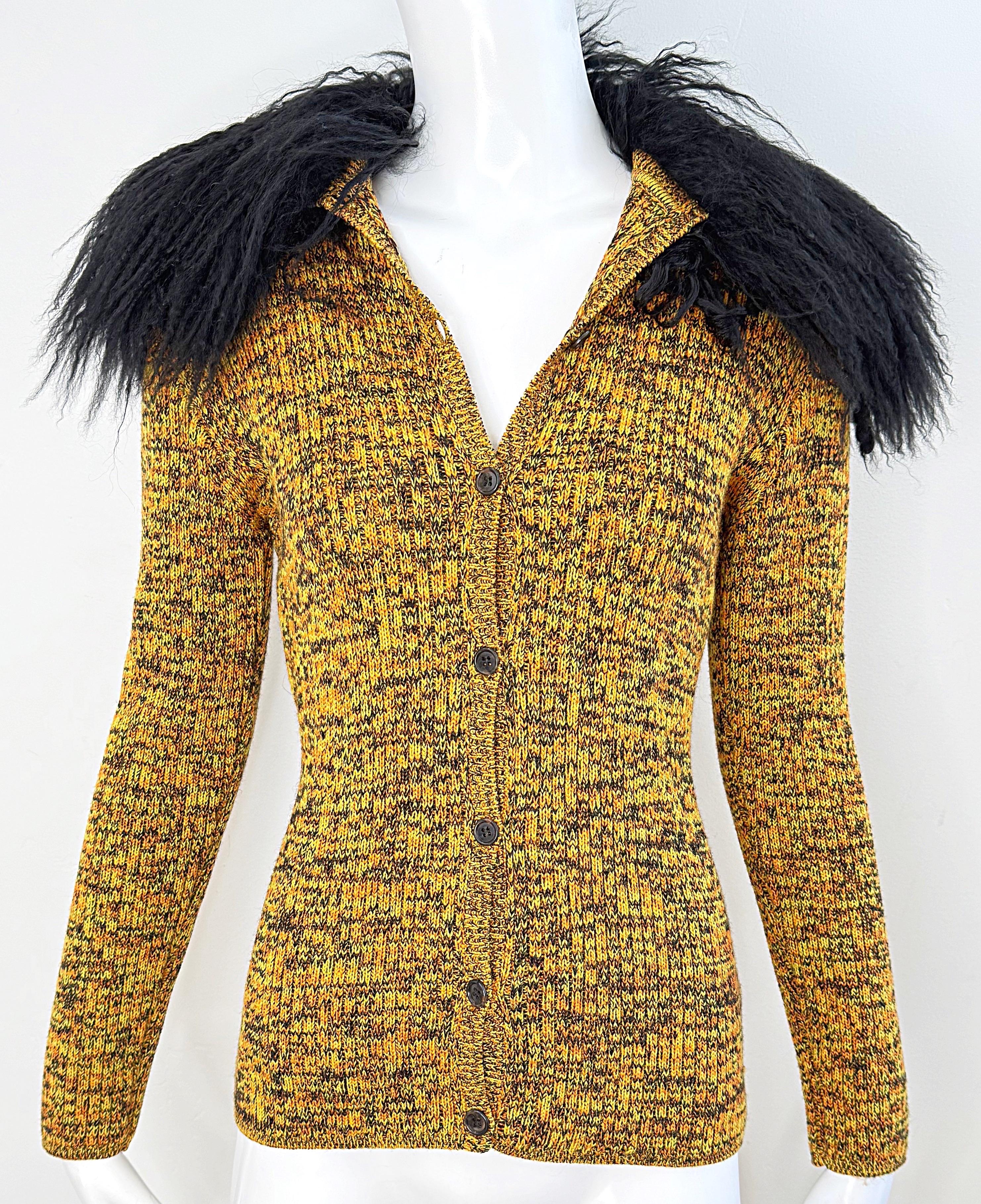 Chaqueta de punto Yves Saint Laurent de los años 70 Cuello de piel de mongol Mohair suave YSL de los años 70 en venta 13
