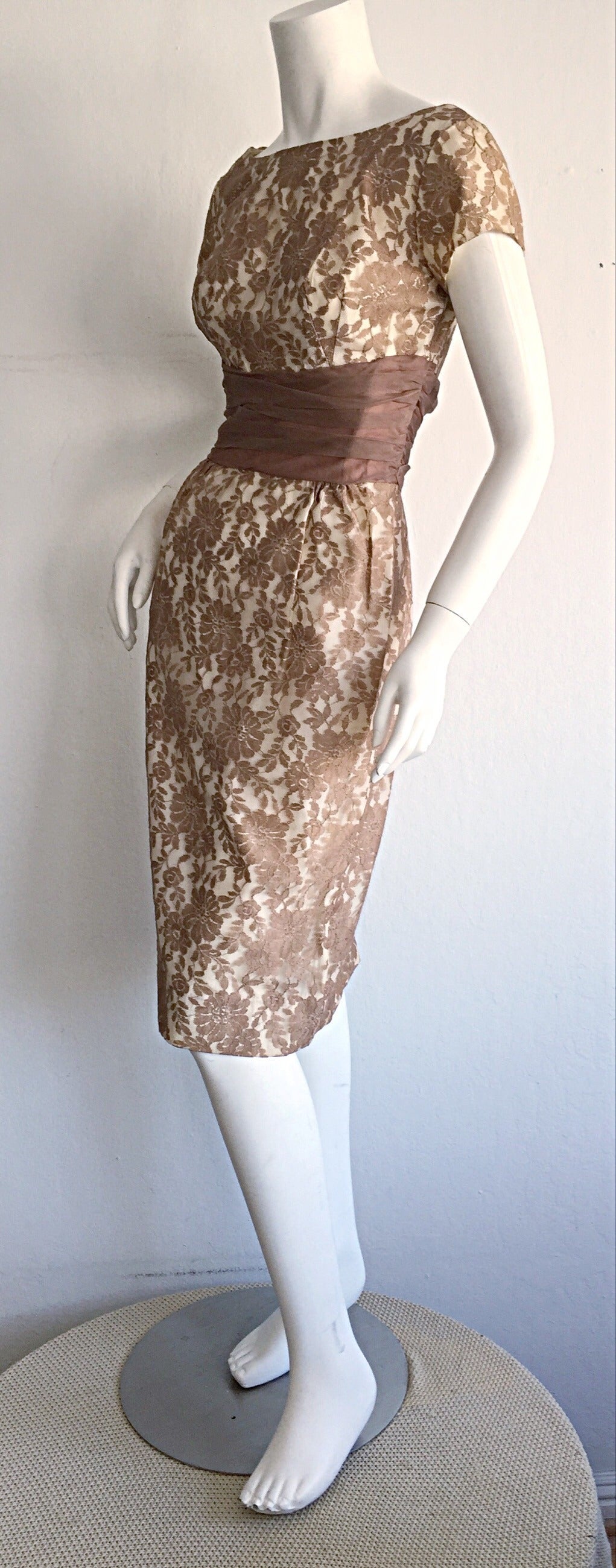 Incredible 1950s French Lace Bombshell Chantilly Lace Wiggle Dress + Cape In Excellent Condition For Sale In San Diego, CA