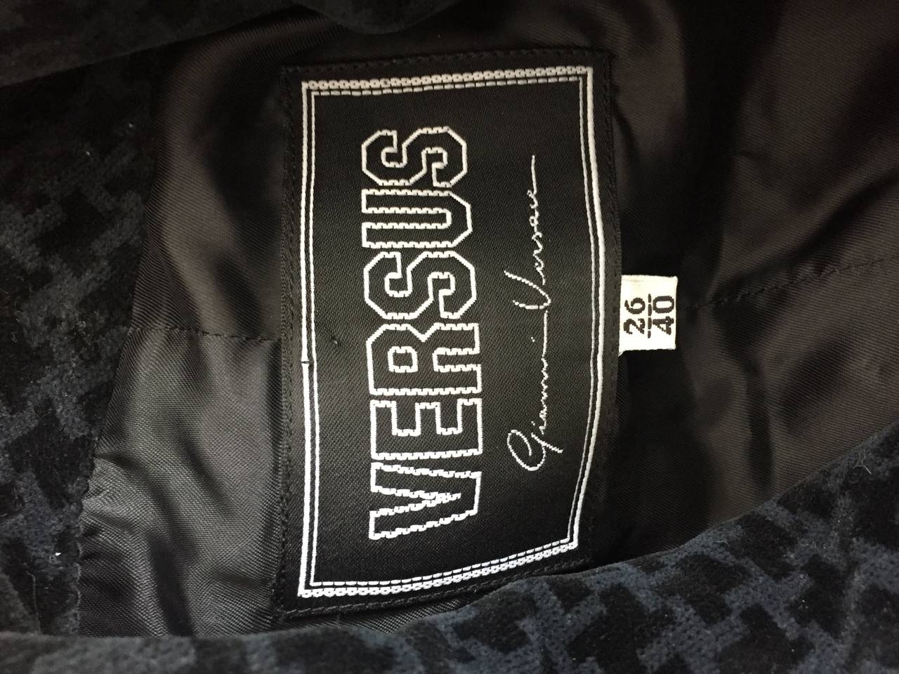 1990s Vintage Gianni Versace Pre - Death Black Velvet Houndstooth Jacket 6