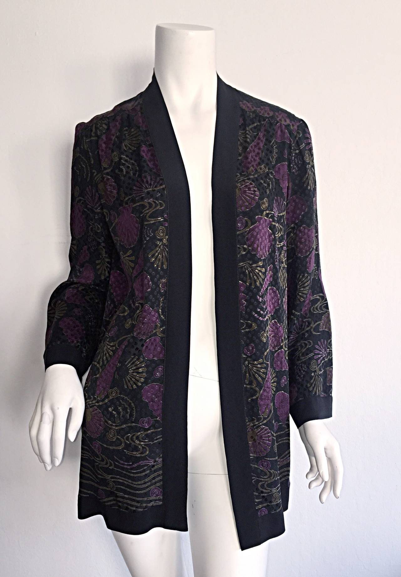 Vintage Janice Wainwright Fan Print Silk Kimono Smoking Jacket Blouse In Excellent Condition In San Diego, CA