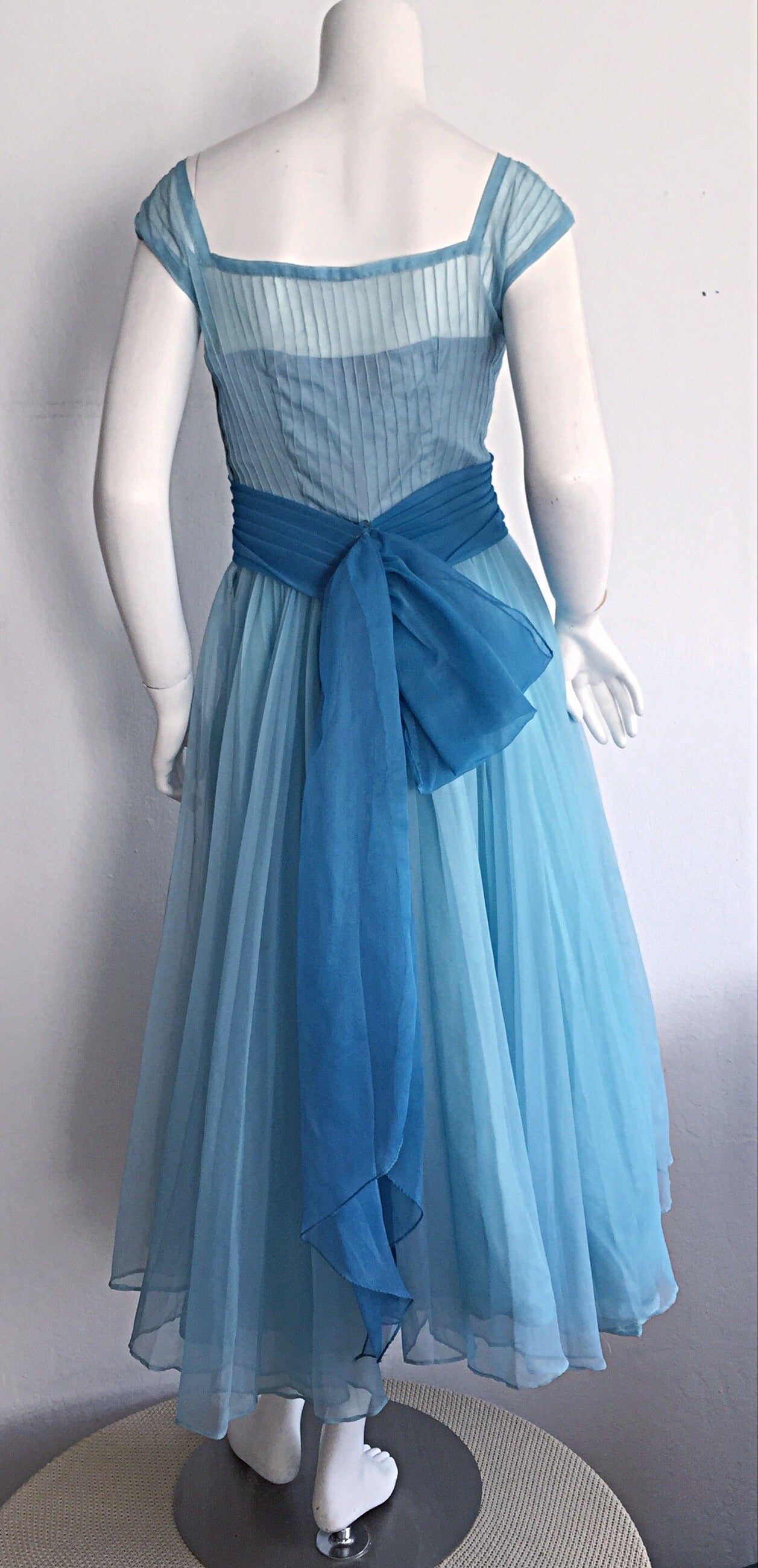 1950s Fred Perlberg Beautiful Blue Dress + Incredible Full Skirt w/ Origami Back In Excellent Condition In San Diego, CA
