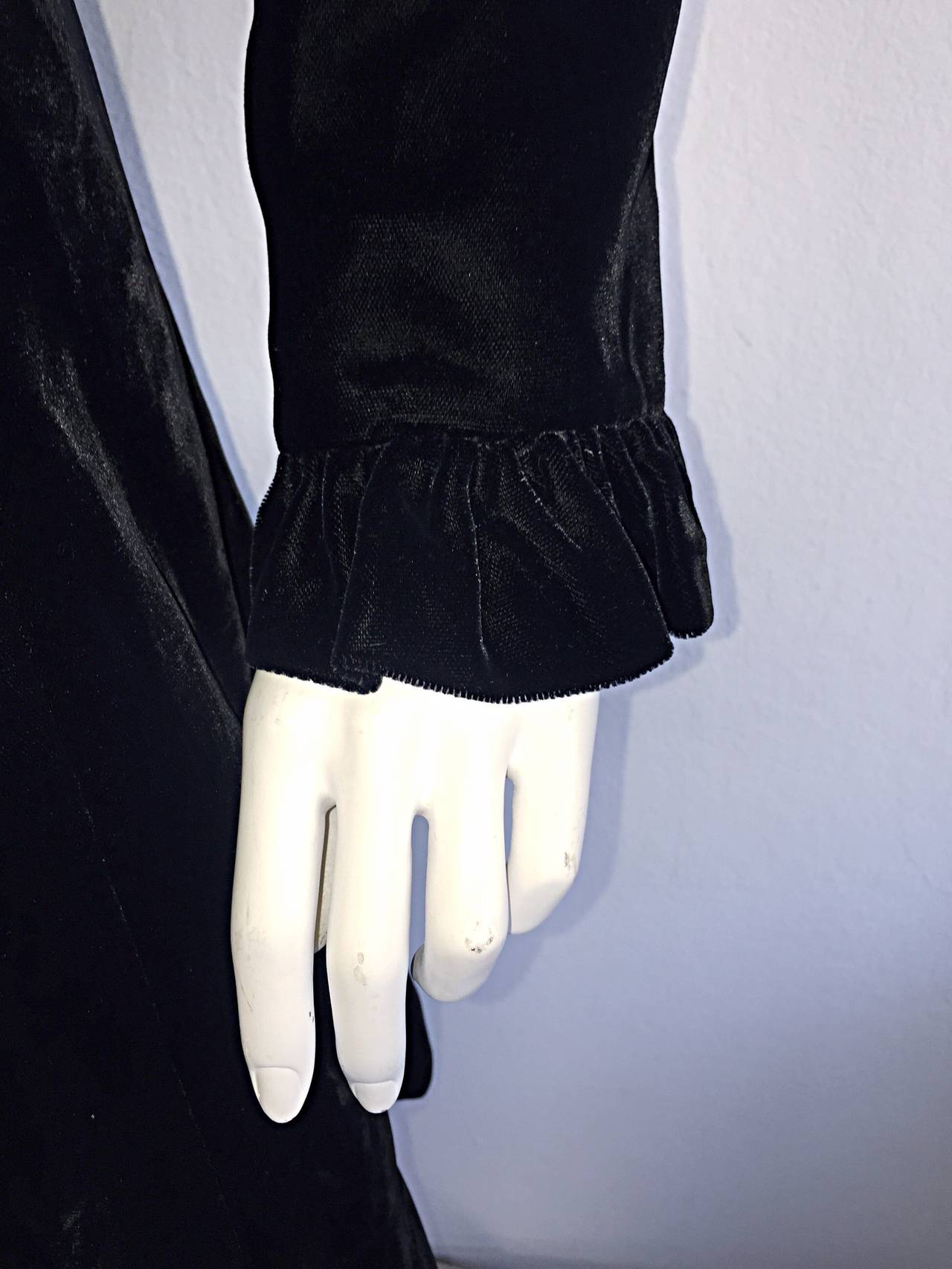 Beautiful 1960s Mollie Parnis Black Silk Velvet Mod A - Line Dress 1