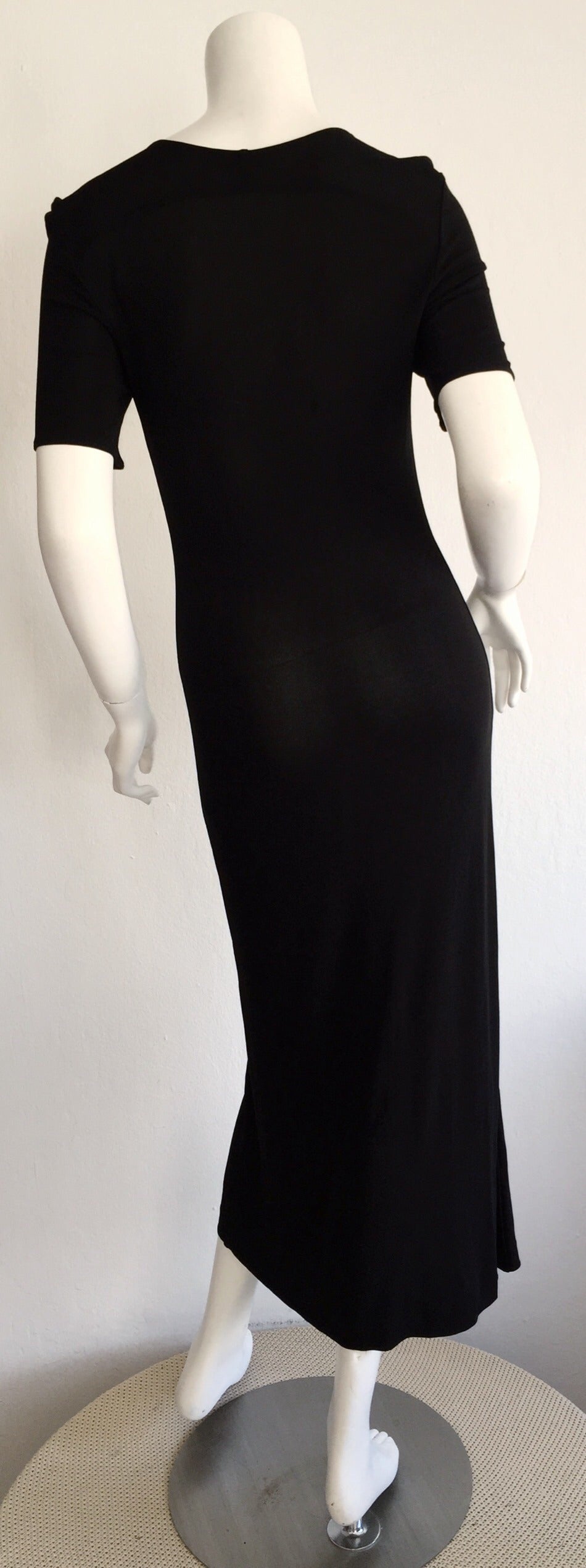 1990s Vintage Calvin Klein Collection Black Rayon Jersey Short Sleeve Dress LBD In Excellent Condition For Sale In San Diego, CA