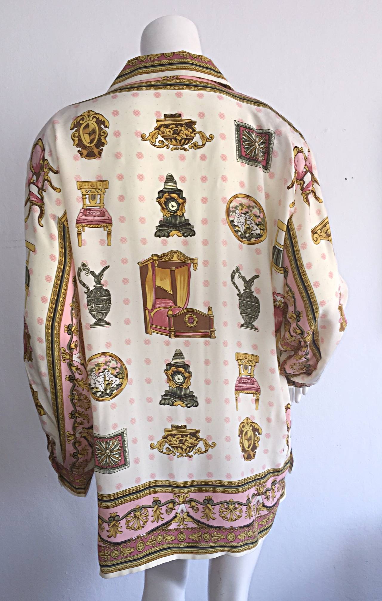 Amazing ' Royal Highness ' 1990s Vintage Silk Slouchy Button Up Blouse / Top In Excellent Condition For Sale In San Diego, CA