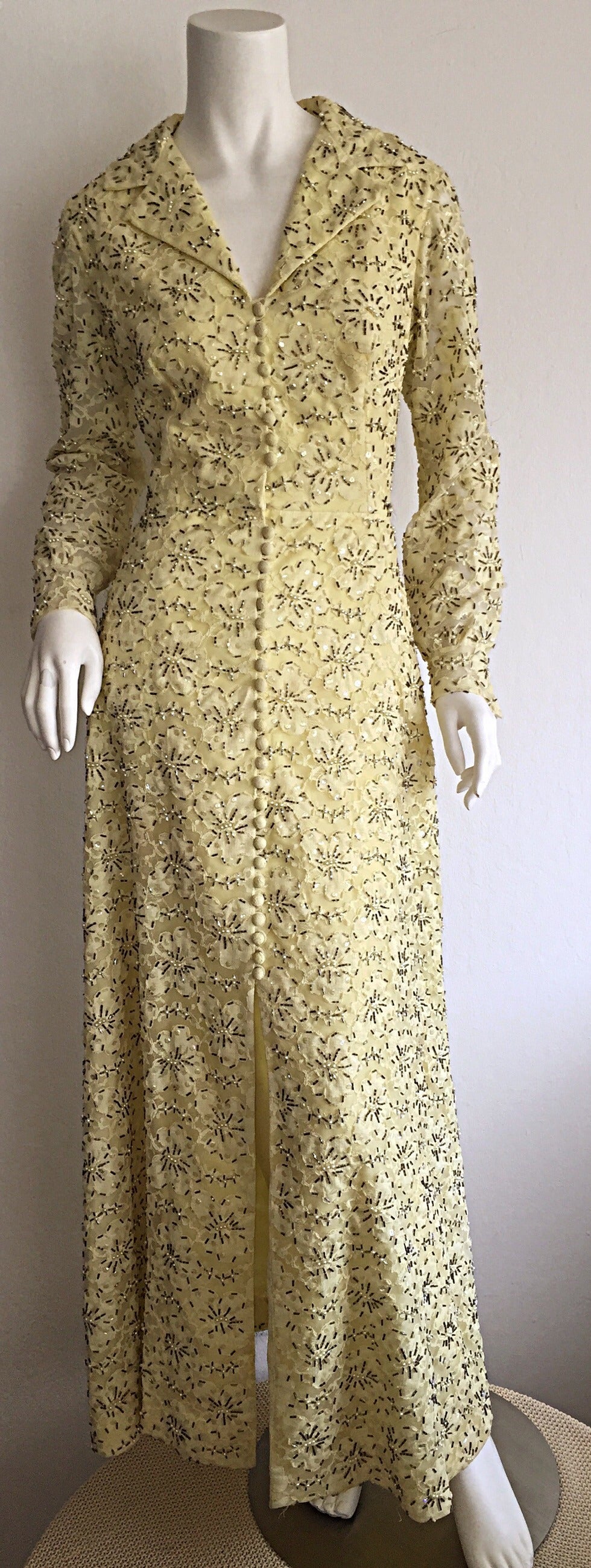 Beautiful Jack Bryan 1960s 1970s Pale Yellow Heavily Beaded Lace Dress For Sale 4