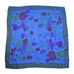Beautiful Vintage Gucci ' Tulipano ' Blue Flower / Tulip Print Large Silk Scarf 3