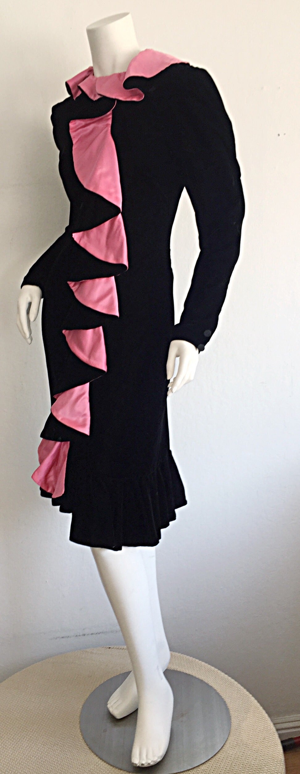 Vintage Oscar de la Renta Black + Pink ' Flamenco ' Style Silk Velvet Dress In Excellent Condition In San Diego, CA