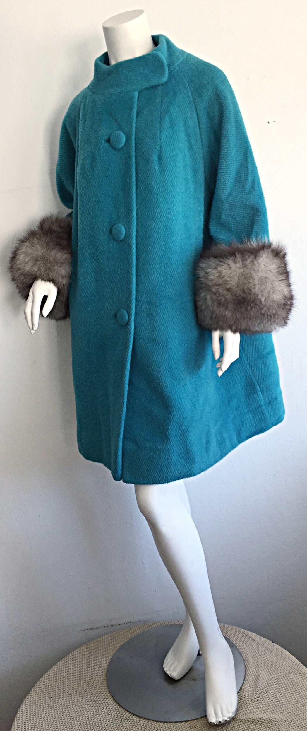 Women's Extraordinary 1960s Lilli Ann by Tisse a Paris Blue Swing Jacket Coat w/ Fox Fur
