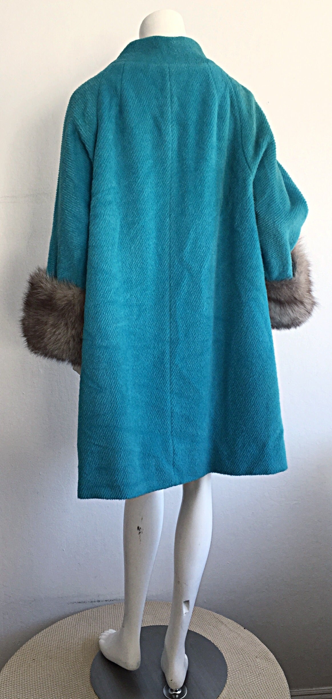 Extraordinary 1960s Lilli Ann by Tisse a Paris Blue Swing Jacket Coat w/ Fox Fur 2