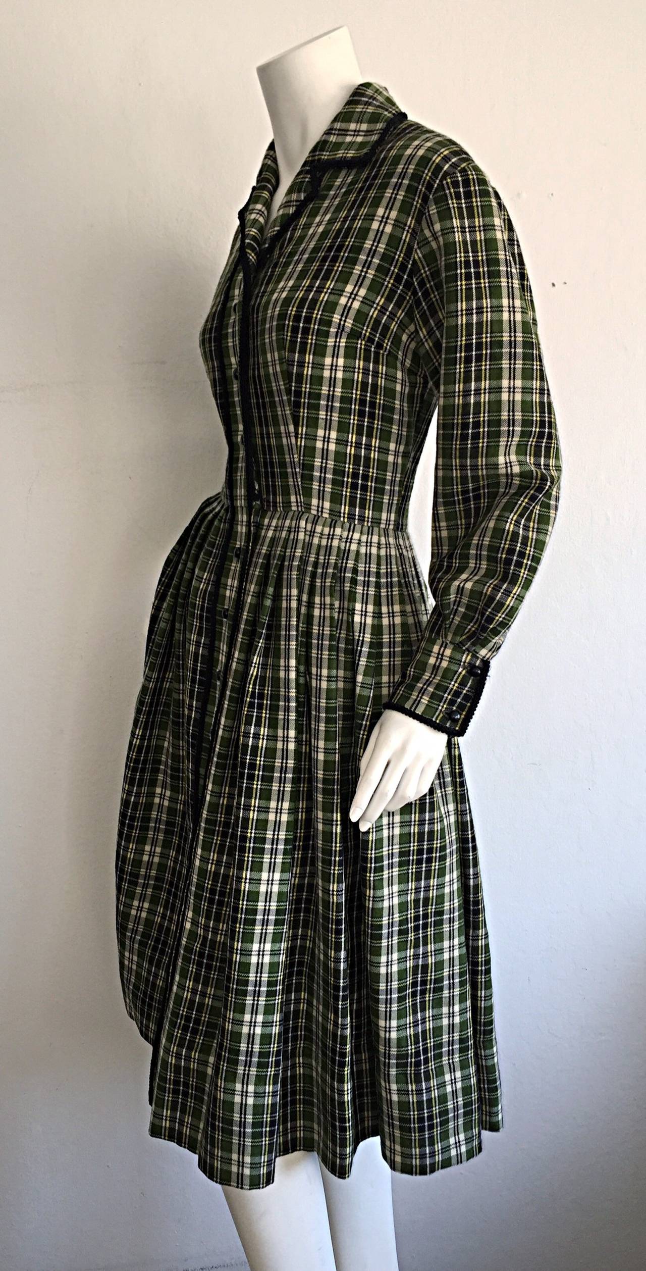 Chic 1950s Vintage Henri Bendel Pret a Porter Green Tartan Plaid Wool Dress 1