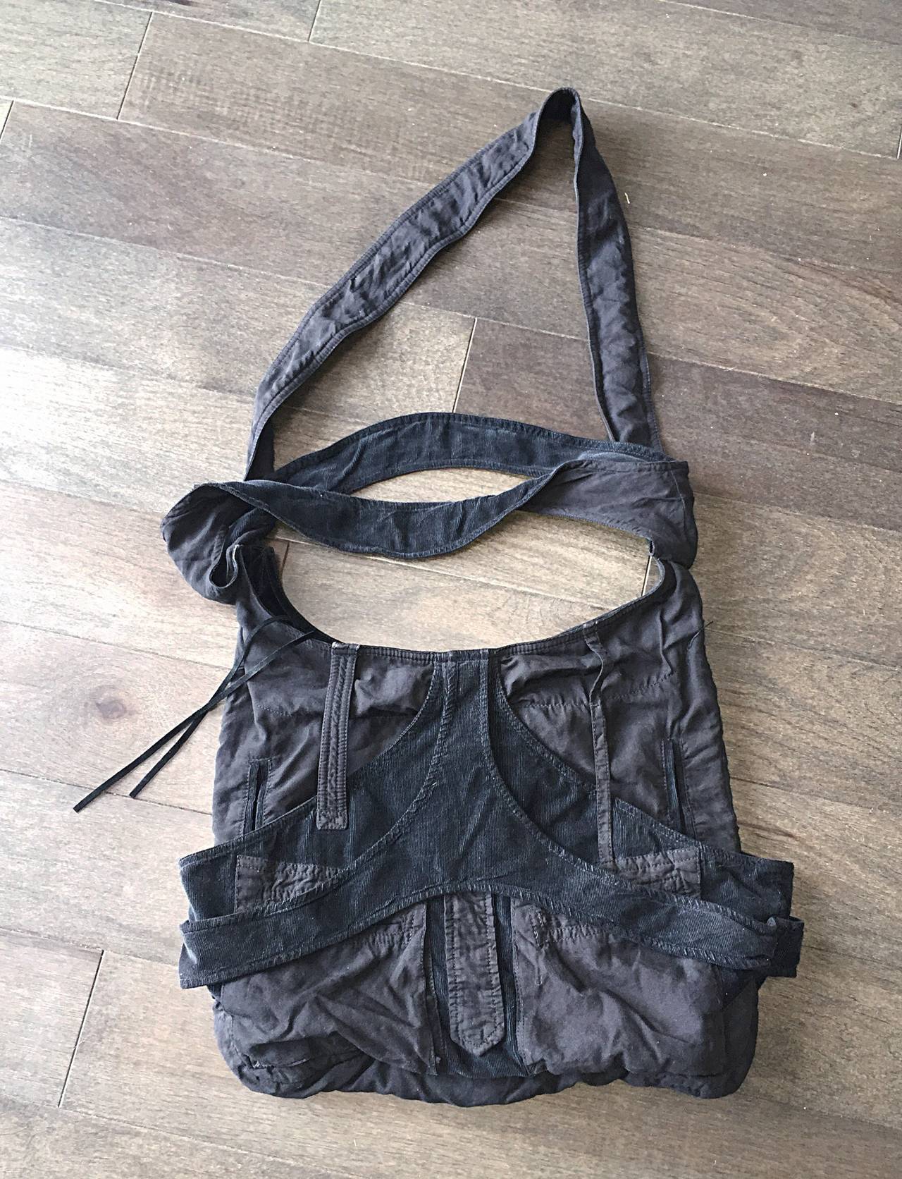 Limited Edition Balenciaga ' Matrix ' XL Black Weekender Crossbody Unisex Bag In Excellent Condition In San Diego, CA