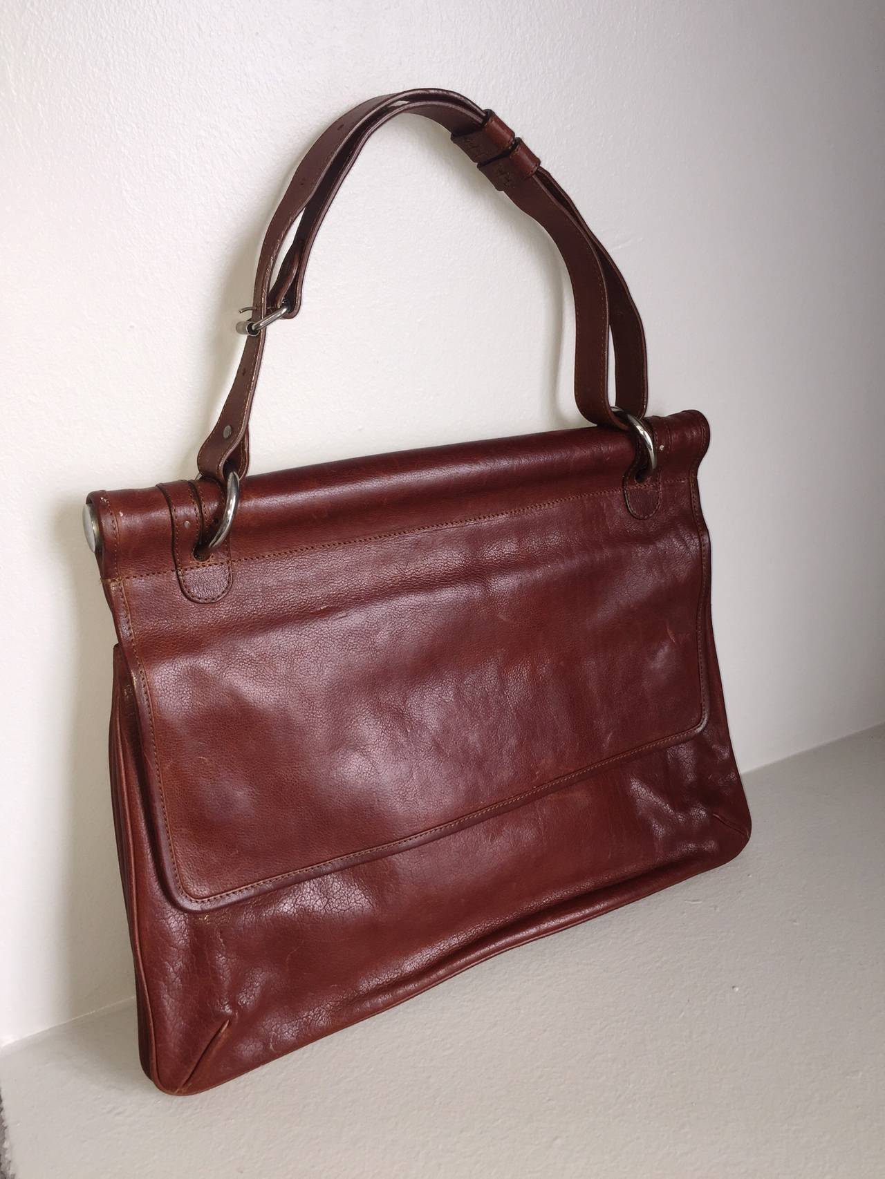 Dries Van Noten ' Most Coveted ' Distressed Brown Leather Unisex Large Bag In Excellent Condition In San Diego, CA