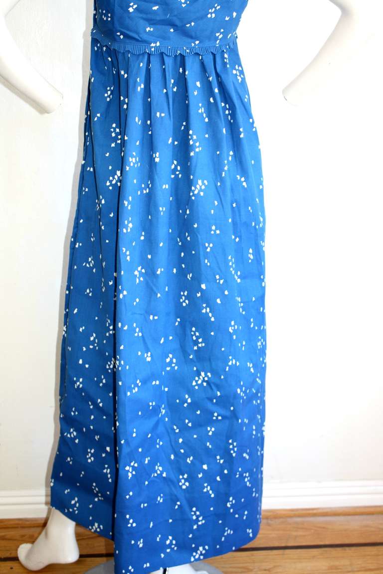 Donna Bill Tice Vintage 1970 dipinto a mano, Maxi Abito Halter blu in vendita