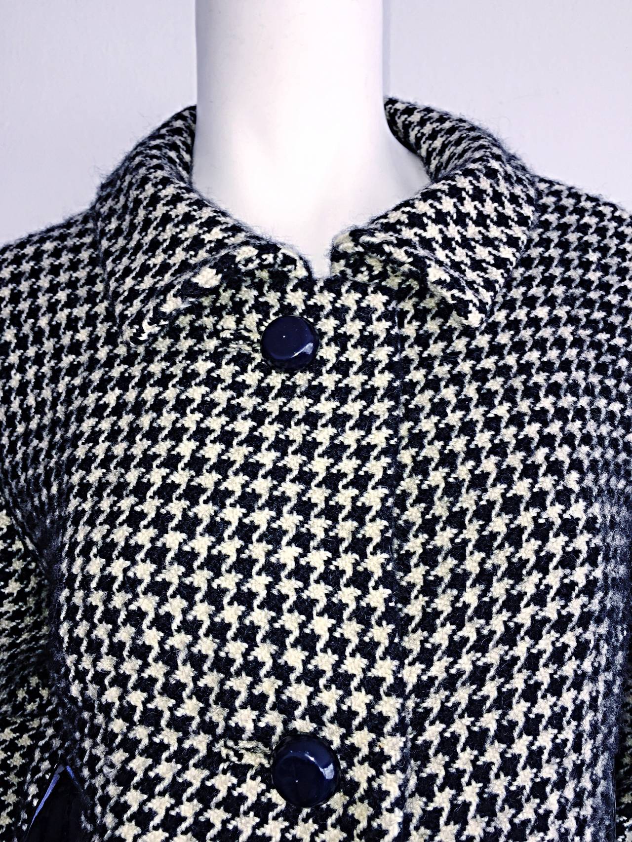 Women's 1960s Pierre Cardin Black + White Houndstooth Space Age Jacket For Sale