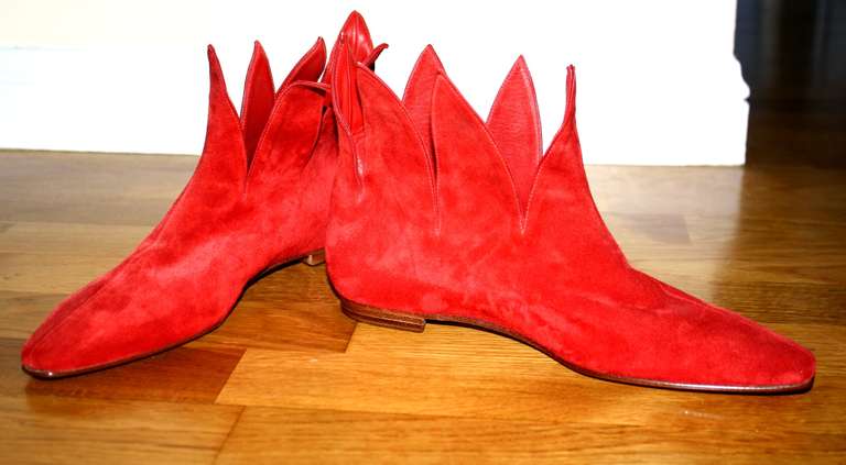 Super Rare Vintage Early Manolo Blahnik 1990s Red Flame Booties Brand New 37 / 7 In New Condition In San Diego, CA