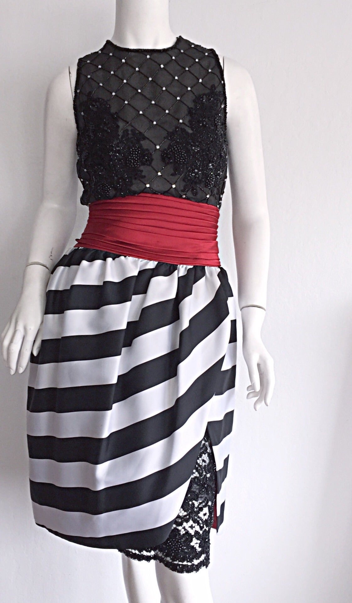 Beautiful Vintage Victoria Royal Ltd. Black + White + Red Lace Bustle Dress For Sale 2