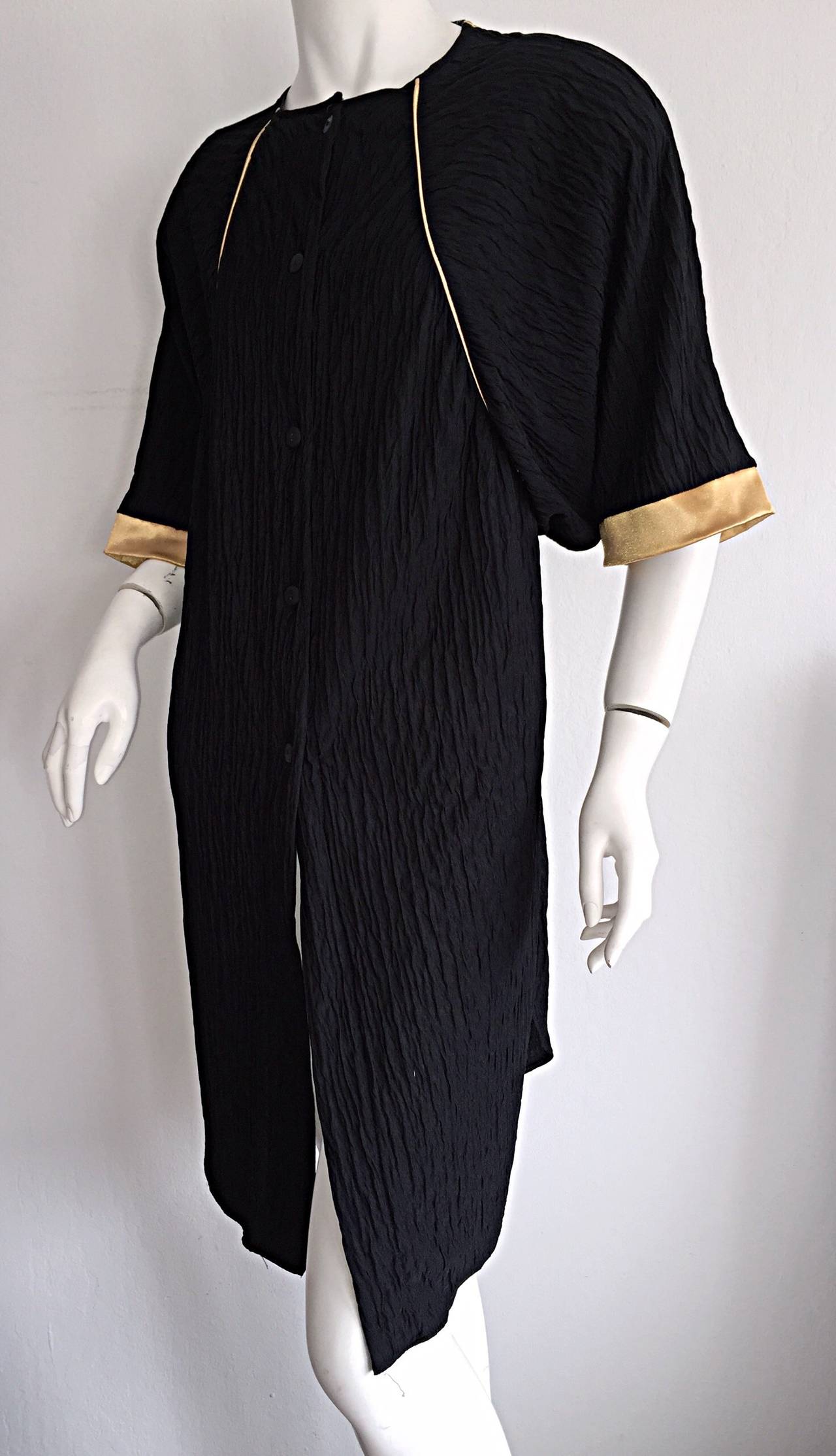 Vintage Oscar de la Renta Black + Gold Tunic w/ Dolman Sleeves For Sale 5