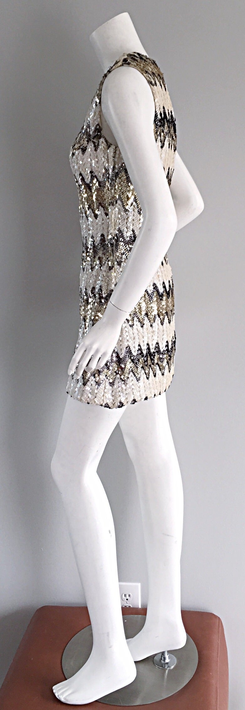 Gray 1960s All - Over Sequin Gold + Silver + White Zig Zag Vintage A - Line 60s Dress