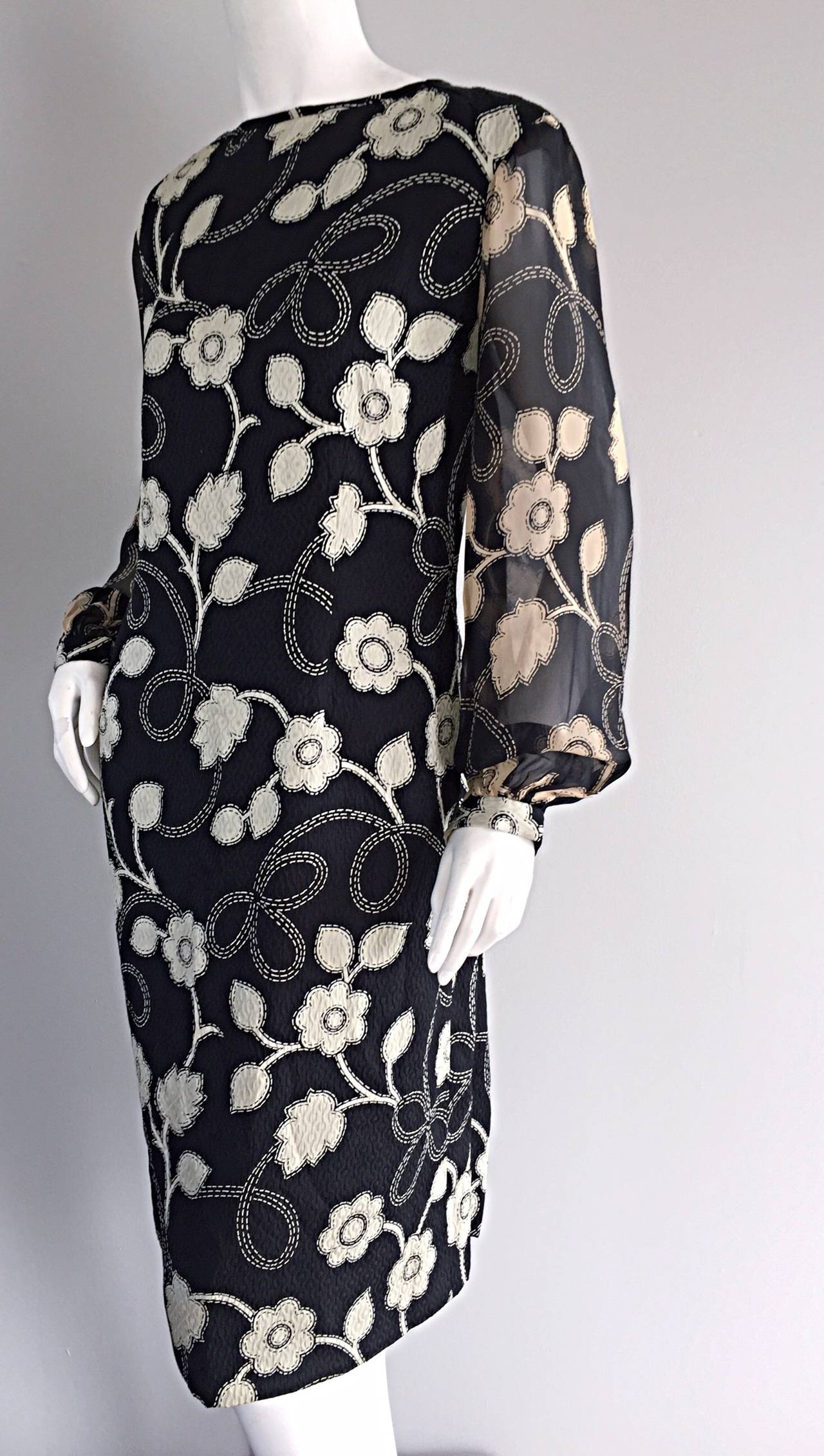 1960s Vintage Pauline Trigere Large Size Black White Flower Dress Billow Sleeves 2