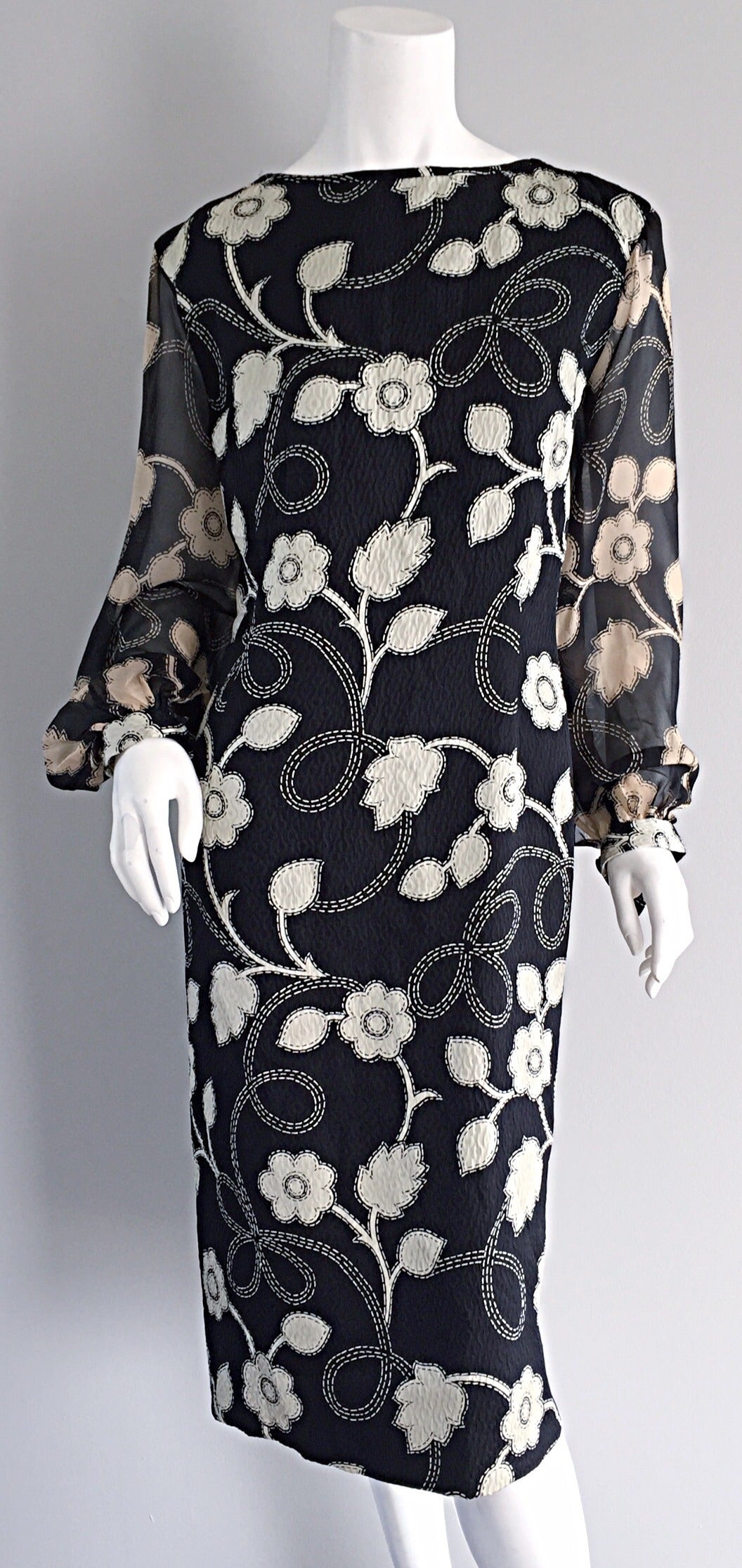 1960s Vintage Pauline Trigere Large Size Black White Flower Dress Billow Sleeves 5