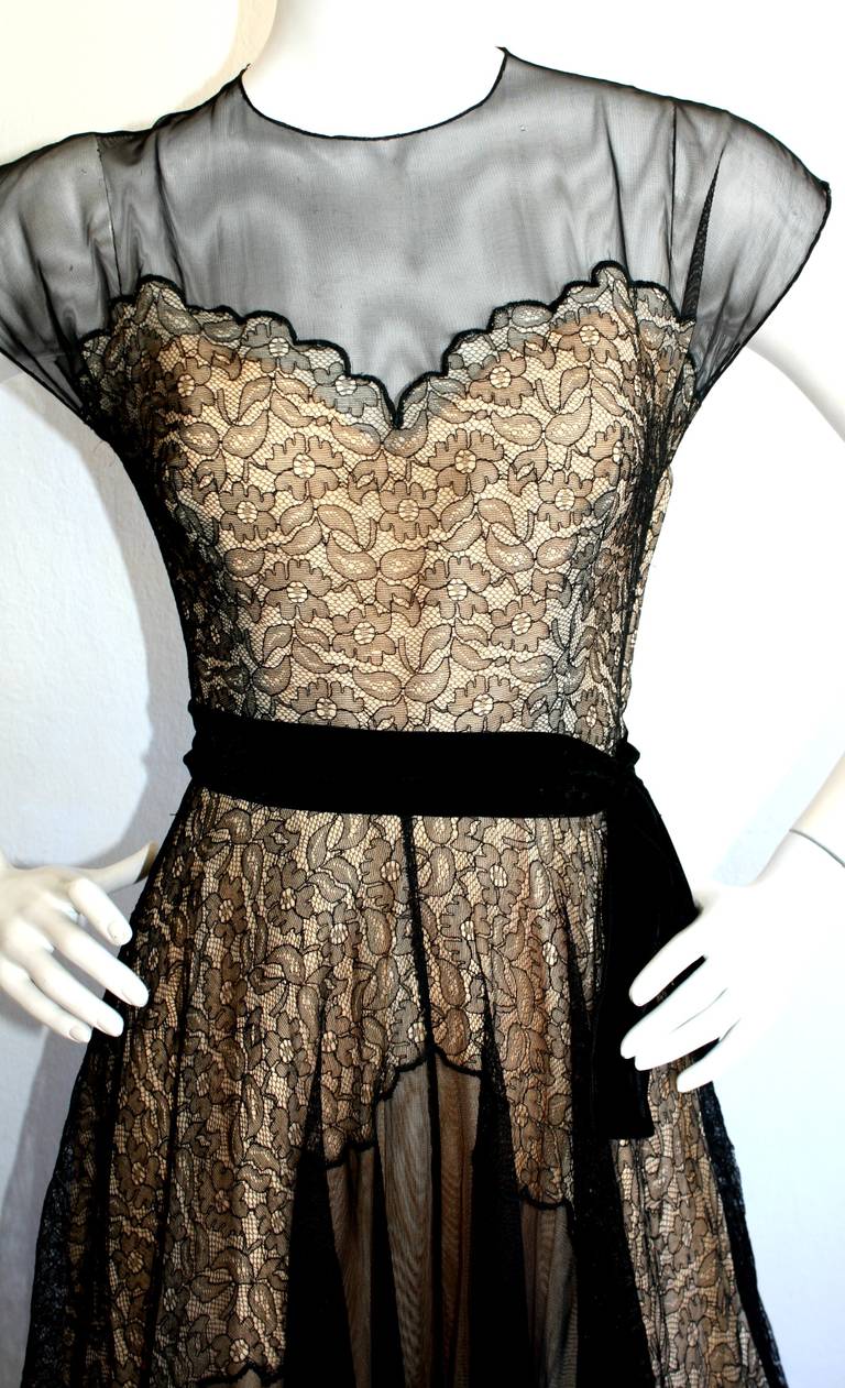 Stunning 1950s Lace Illusion Black & Nude Vintage Evening Gown In Excellent Condition In San Diego, CA