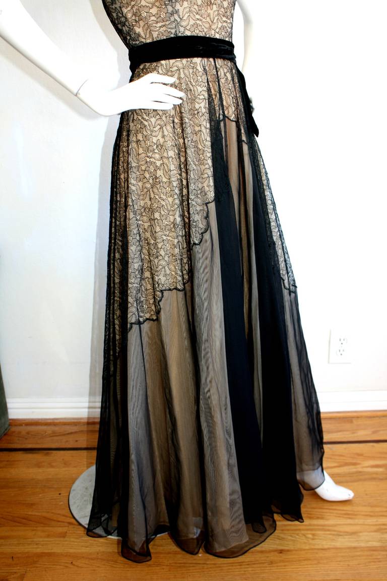 Women's Stunning 1950s Lace Illusion Black & Nude Vintage Evening Gown