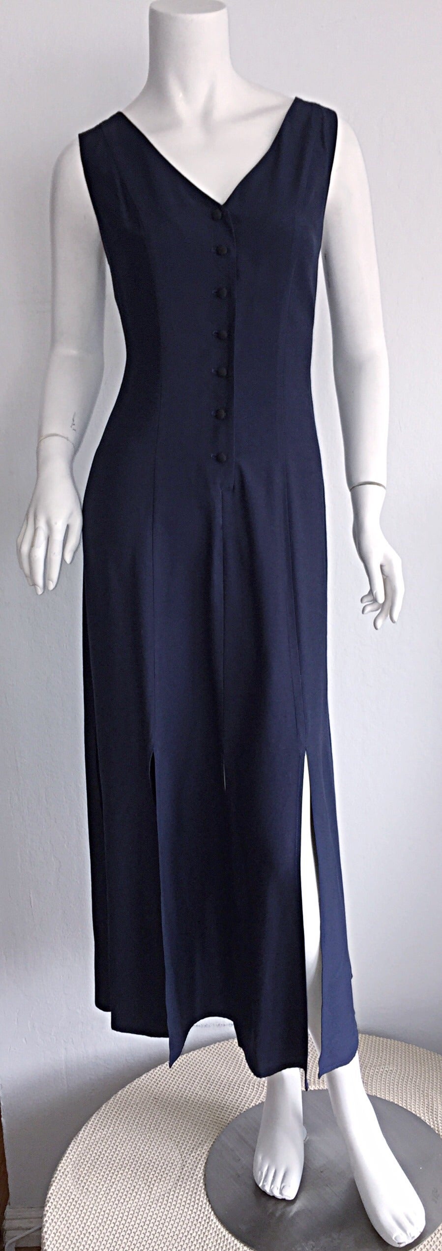 Vintage Geoffrey Beene Navy Blue Shirt Dress w/ Car Wash Hem In Excellent Condition In San Diego, CA