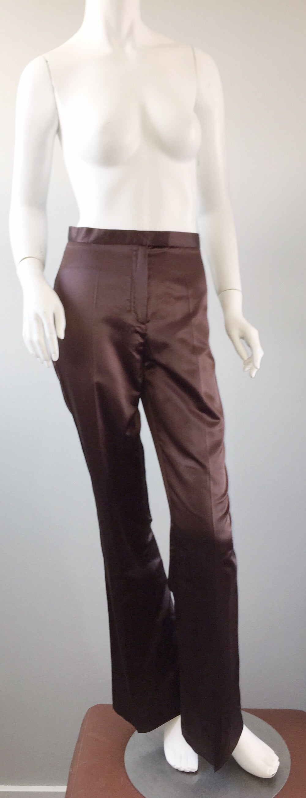 BRAND NEW vintage Regina Rubens brown silk high waisted flare leg trousers! Made in France, these beauties are extremely flattering, and will be a staple in any wardrobe! Flared legs, that look amazing with a tailored blouse, tank, etc. Great paired