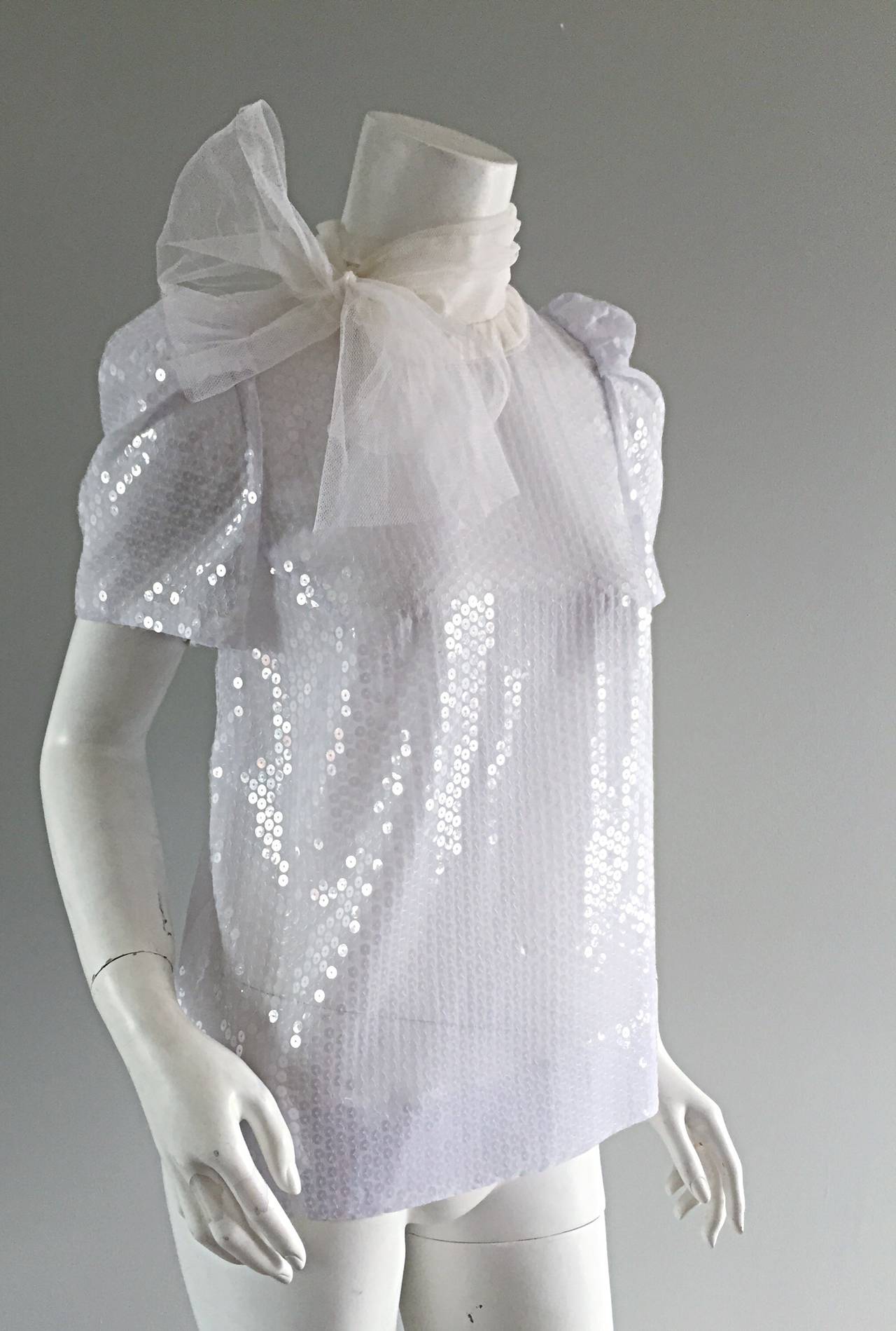 Peter Som All - Over White Sequin Silk Trapeze Blouse w/ Bow - Brand New In New Condition In San Diego, CA
