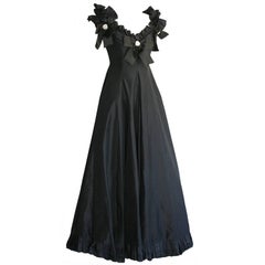 Gorgeous Vintage Oscar de la Renta Off-Shoulder Black Ball Gown
