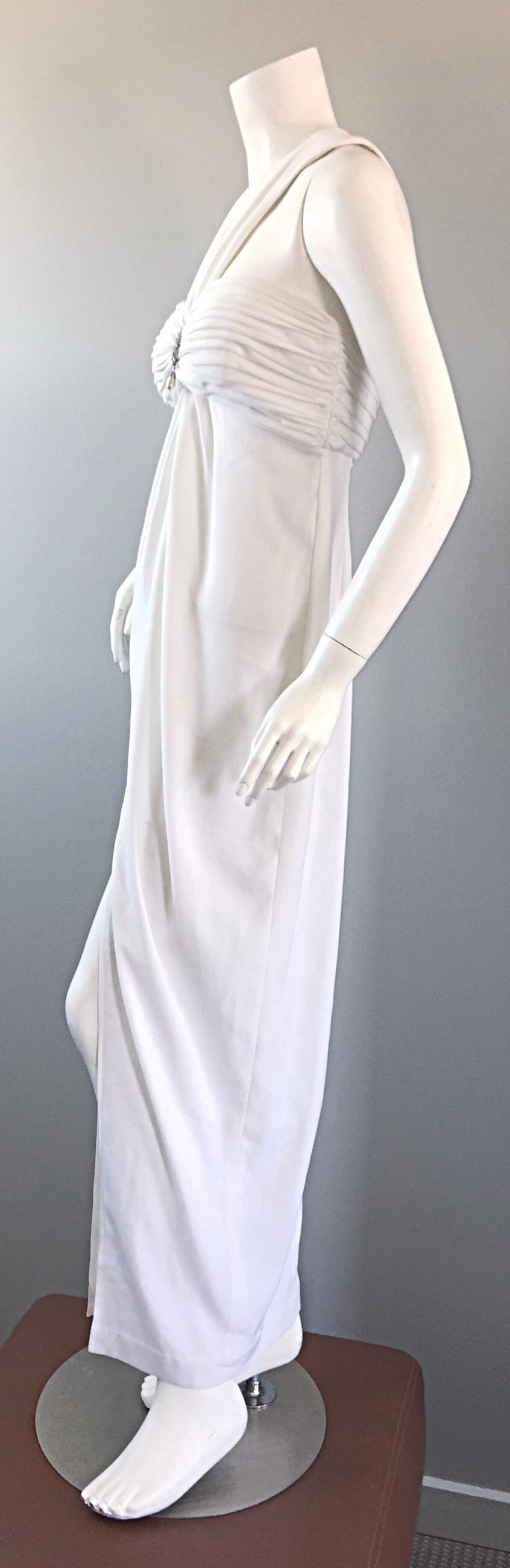 1990s Vintage Tadashi Shoji White 90s Grecian Dress w/ Rhinestones + Pearl In Excellent Condition For Sale In San Diego, CA