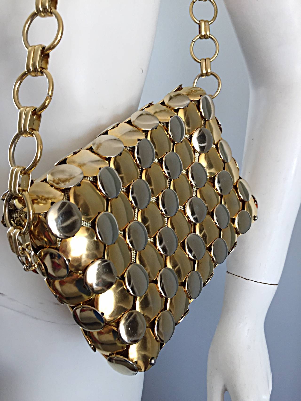 Rare 1960s Paco Rabanne Gold + Silver Two - Tone Metal Disc Purse Handbag In Excellent Condition In San Diego, CA