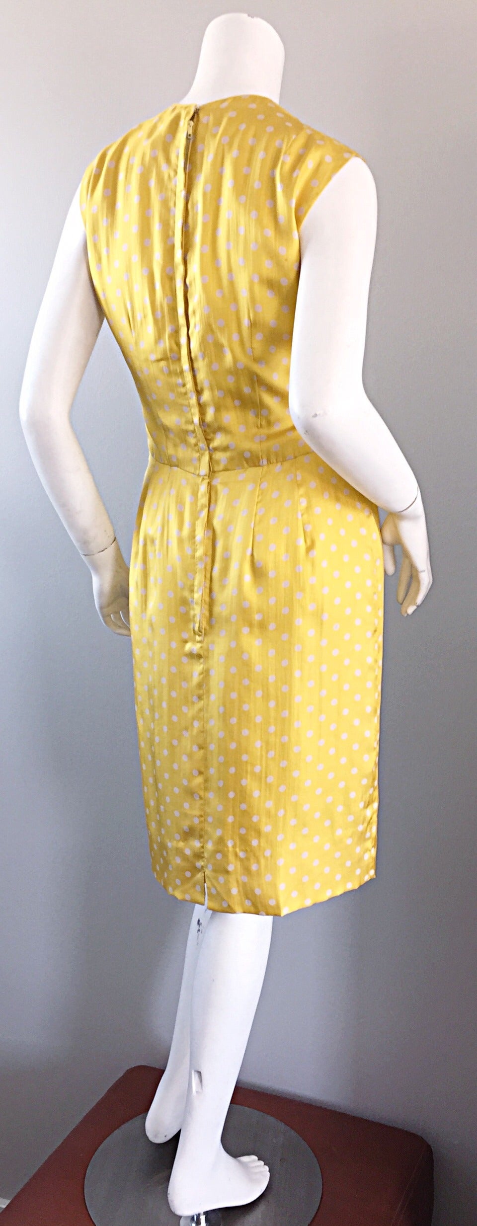Late 1950s Addie Masters Silk 50s Day Dress w/ Yellow & White Polka Dots In Excellent Condition For Sale In San Diego, CA