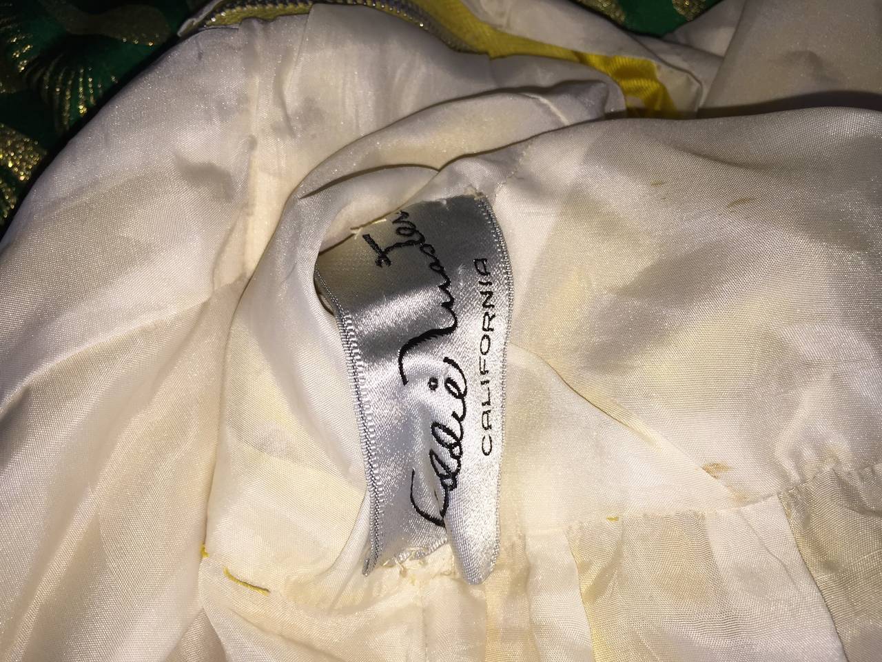 Addie Masters - Robe de jour en soie à pois jaunes et blancs de la fin des années 1950 en vente 3